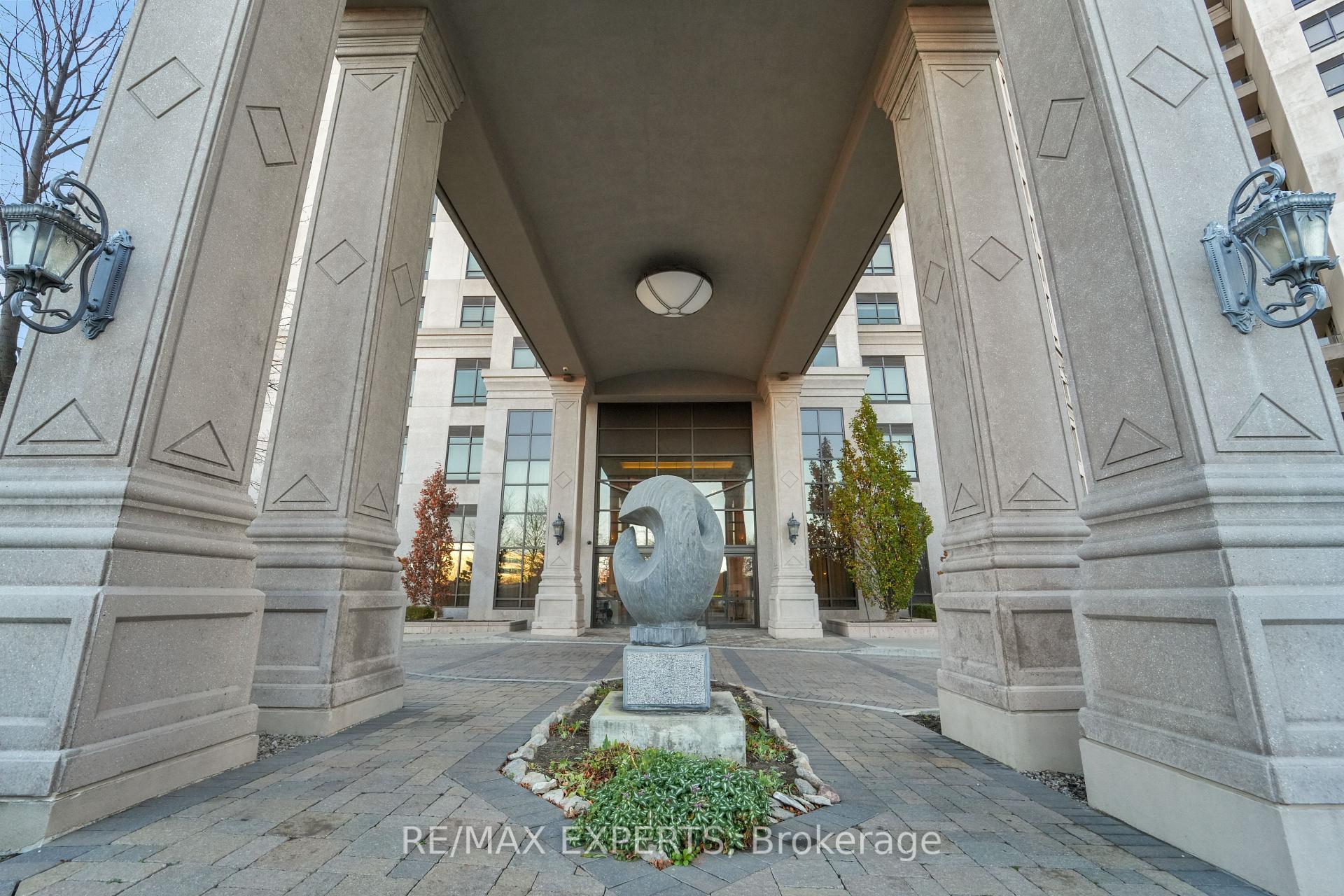 Photo 23 of Unit 805, 9255 Jane Street, Vaughan, Maple — HOMEH