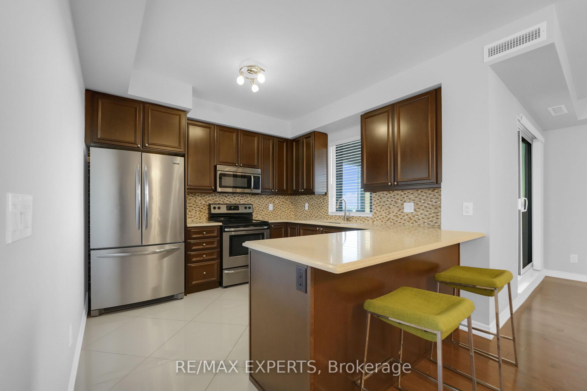 Photo 6 of Unit 805, 9255 Jane Street, Vaughan, Maple — HOMEH