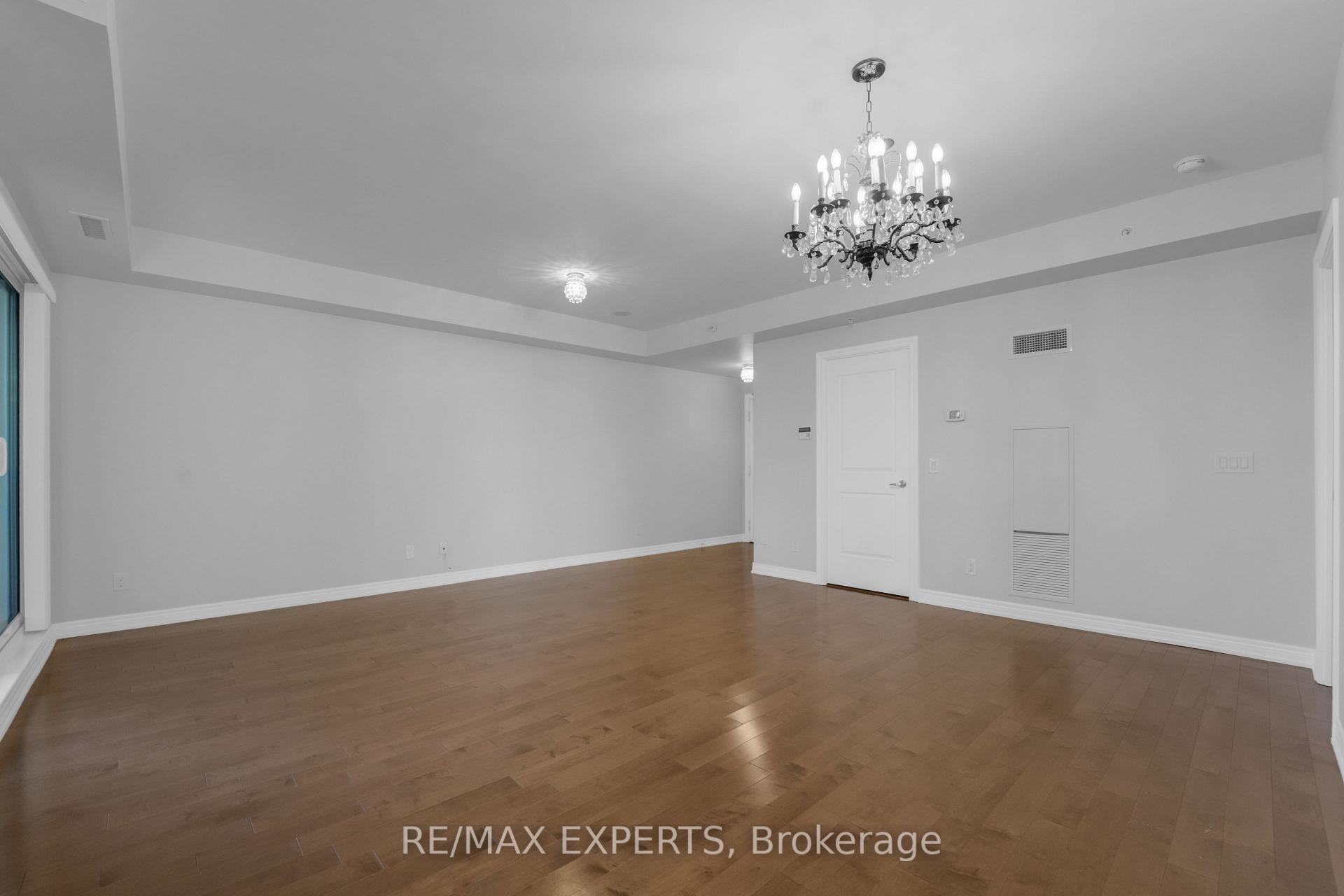 Photo 5 of Unit 805, 9255 Jane Street, Vaughan, Maple — HOMEH