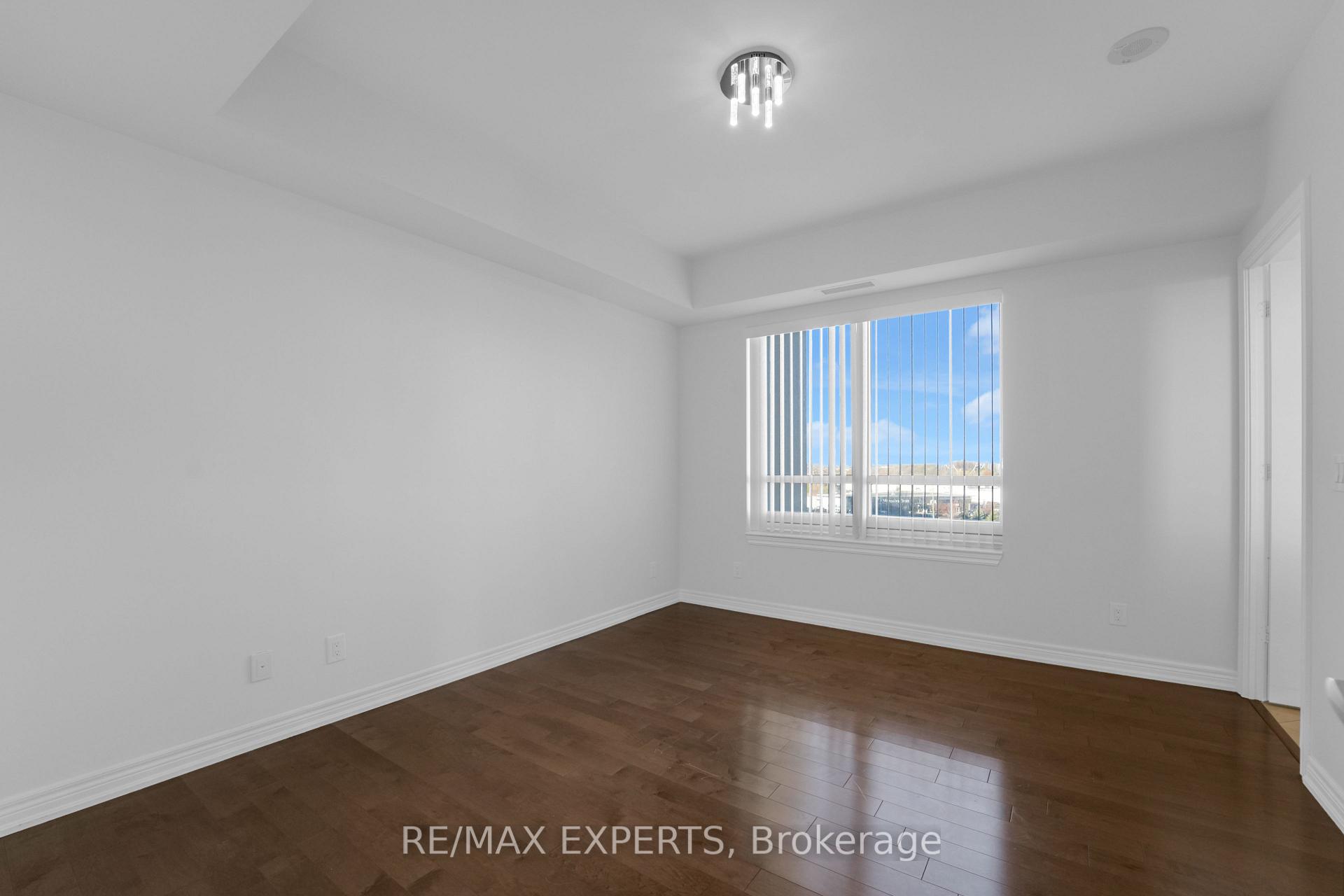 Photo 11 of Unit 805, 9255 Jane Street, Vaughan, Maple — HOMEH