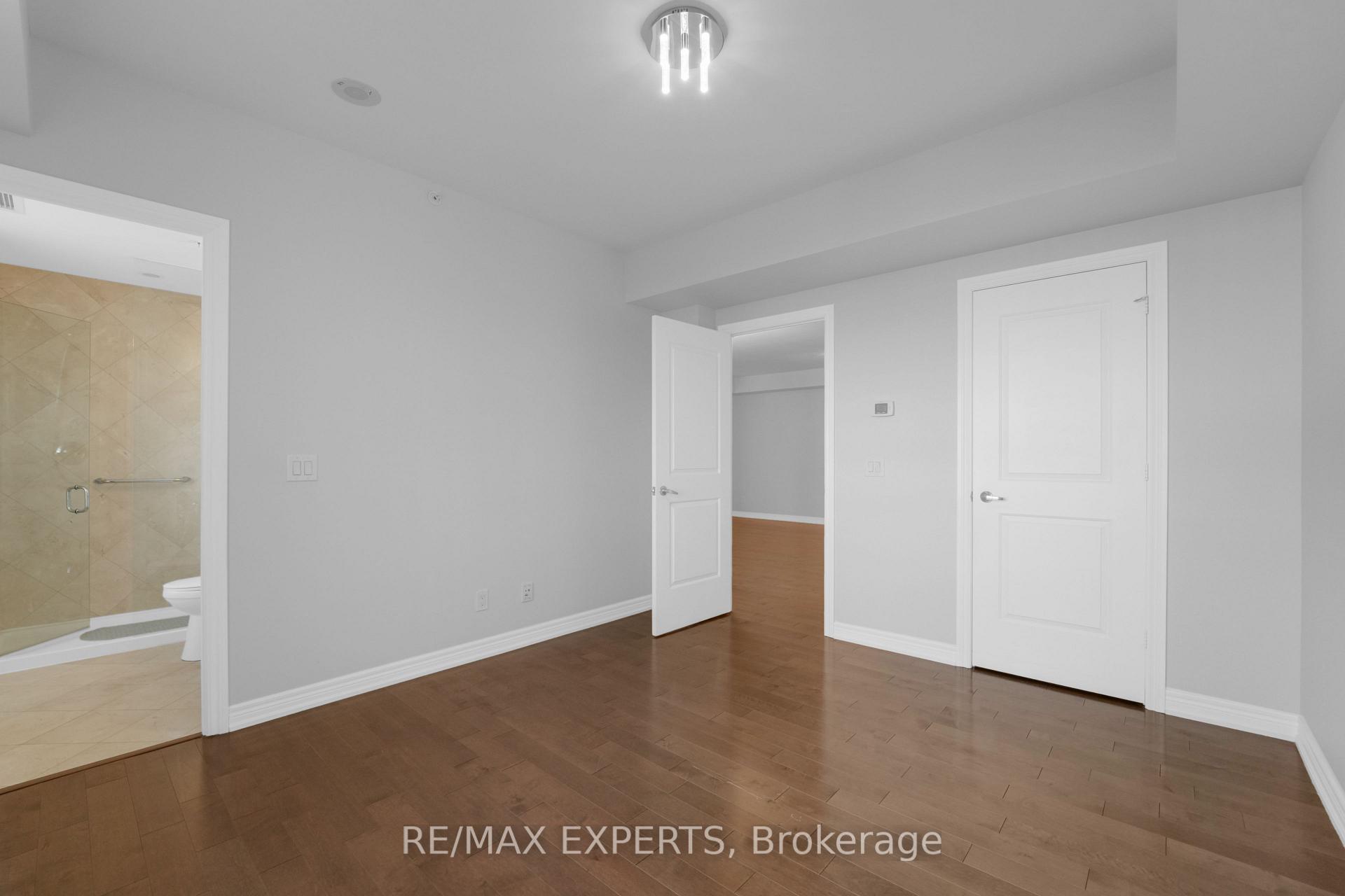 Photo 9 of Unit 805, 9255 Jane Street, Vaughan, Maple — HOMEH