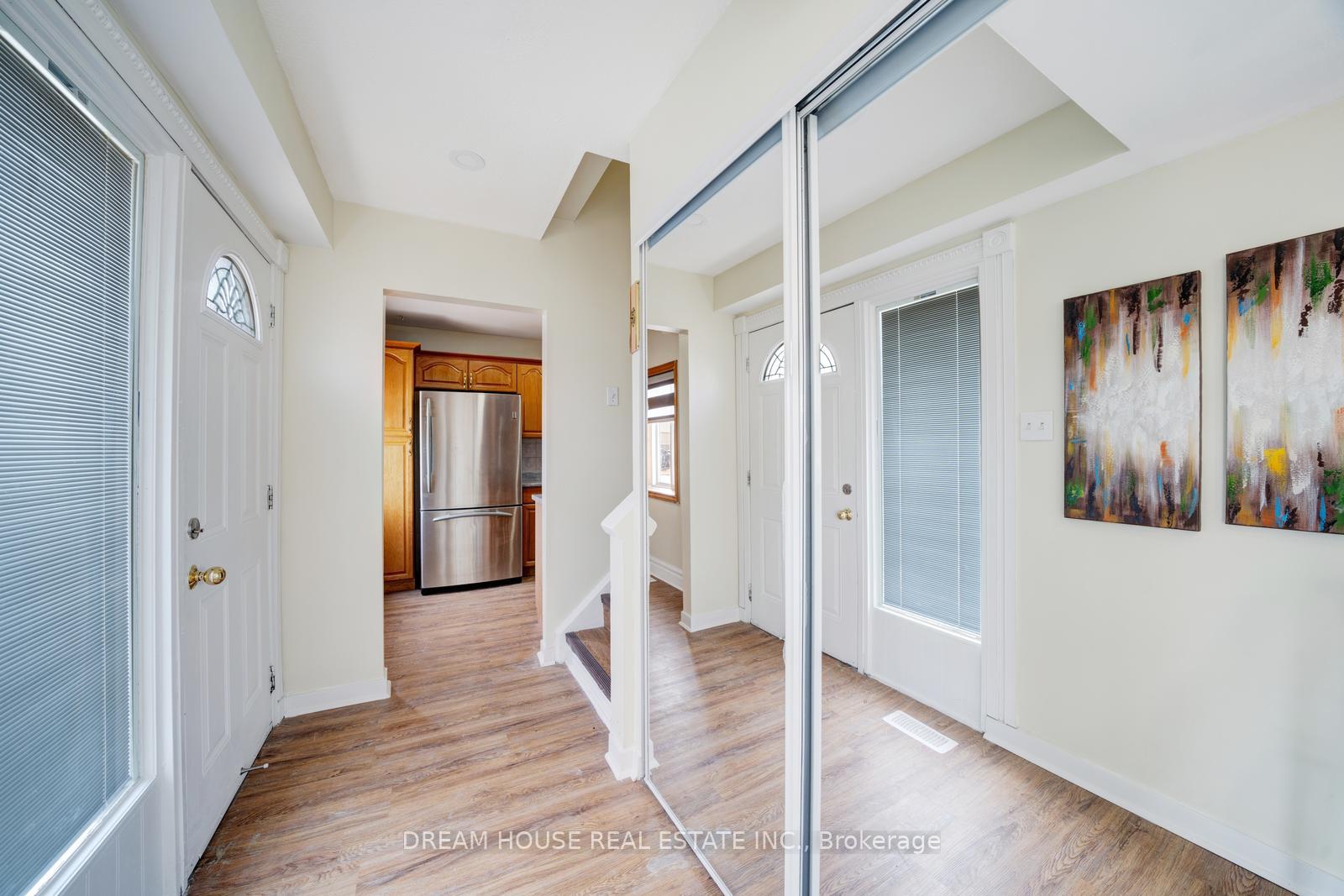 Photo 2 of 19 Juliette Square, Brampton, Northgate — HOMEH