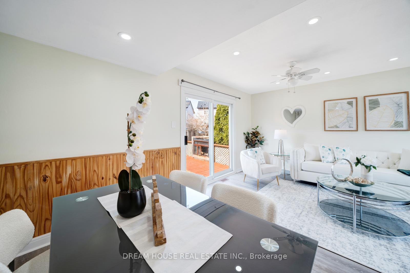 Photo 16 of 19 Juliette Square, Brampton, Northgate — HOMEH