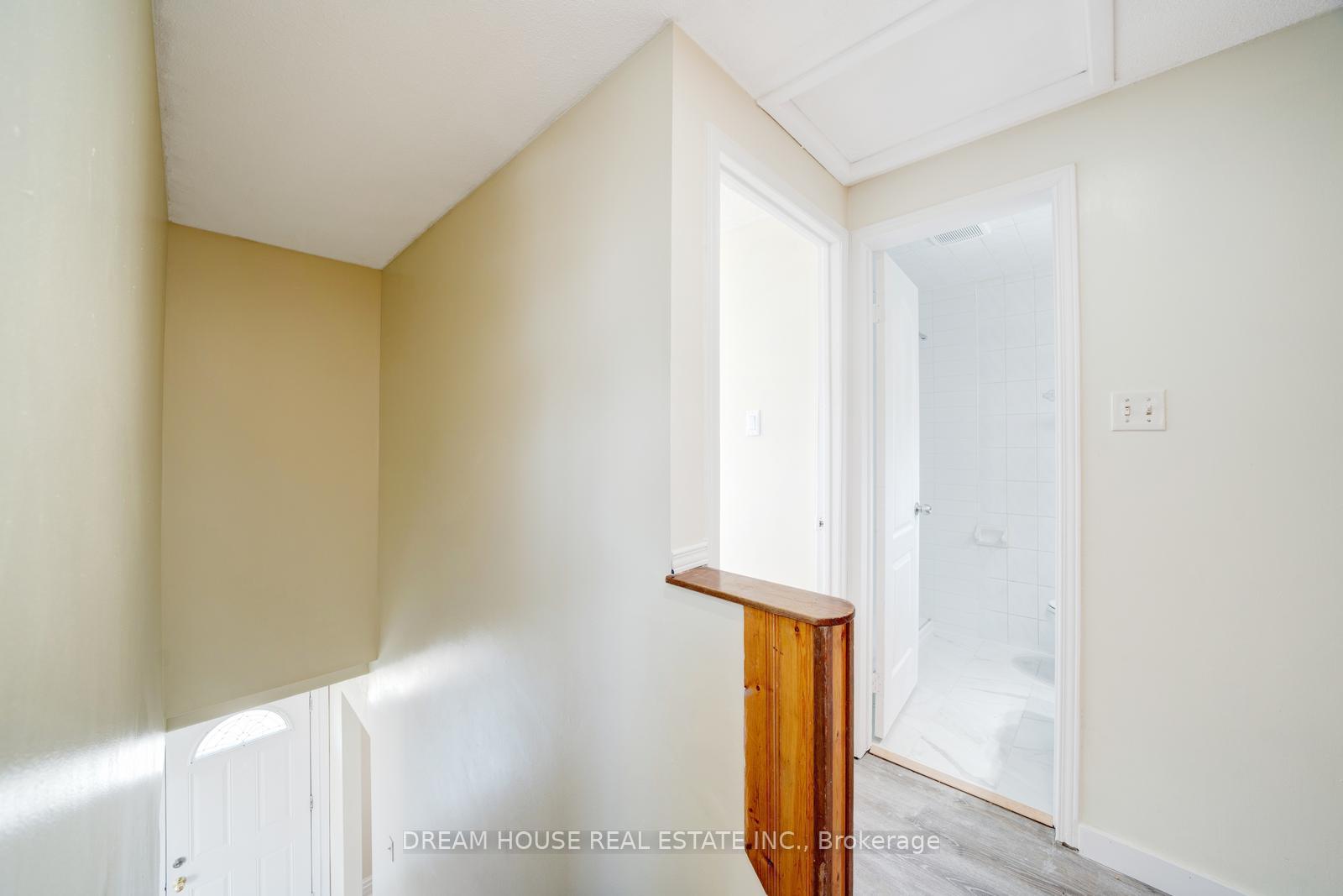 Photo 17 of 19 Juliette Square, Brampton, Northgate — HOMEH