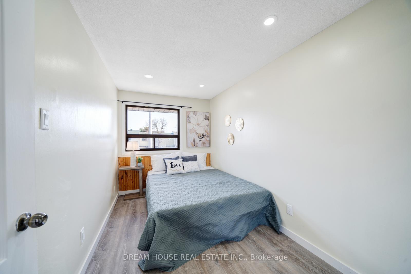 Photo 22 of 19 Juliette Square, Brampton, Northgate — HOMEH