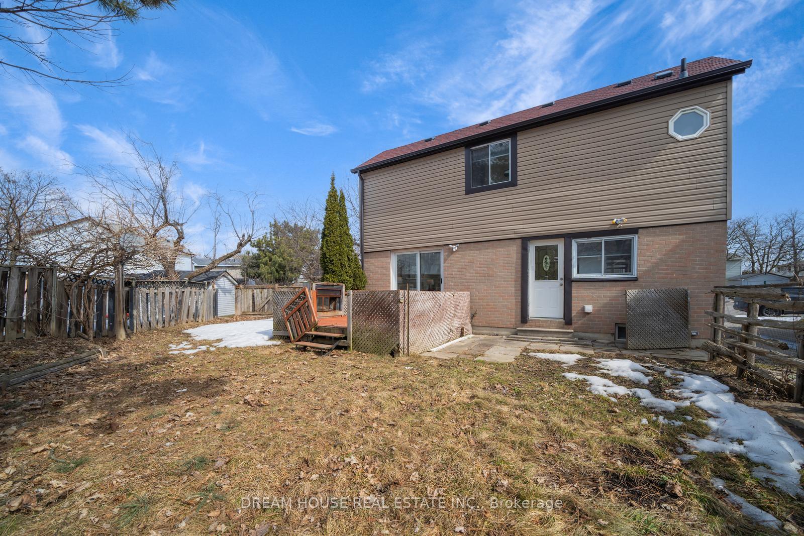 Photo 37 of 19 Juliette Square, Brampton, Northgate — HOMEH