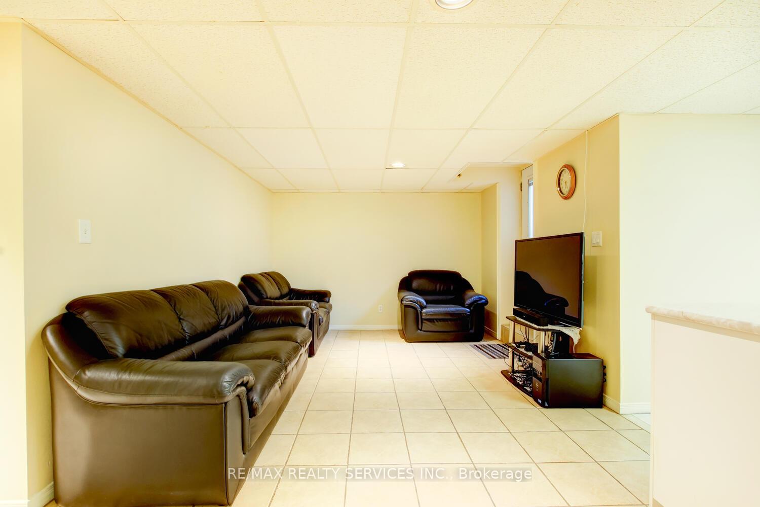 Photo 27 of 46 Red Maple Drive, Brampton, Brampton West — HOMEH