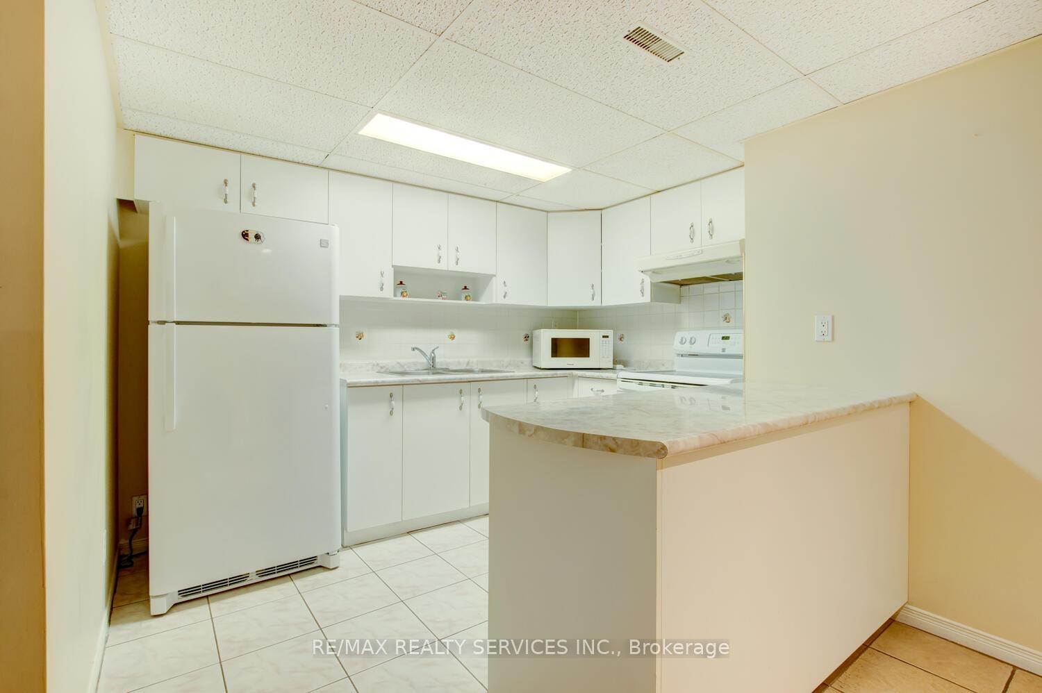 Photo 40 of 46 Red Maple Drive, Brampton, Brampton West — HOMEH