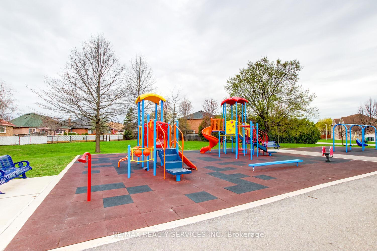 Photo 50 of 46 Red Maple Drive, Brampton, Brampton West — HOMEH