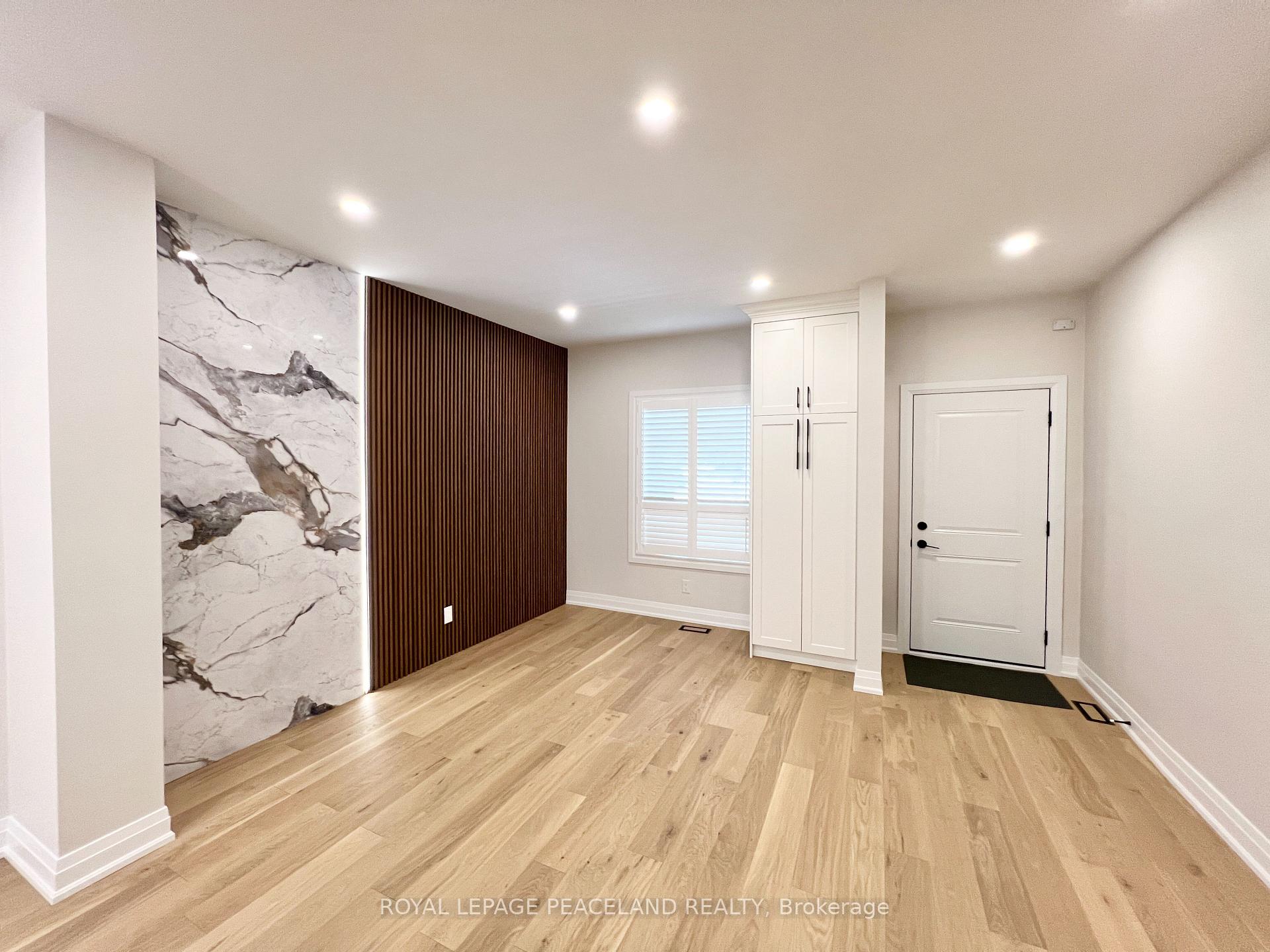 Photo 2 of 132 Hiawatha Road, Toronto, Greenwood-Coxwell — HOMEH