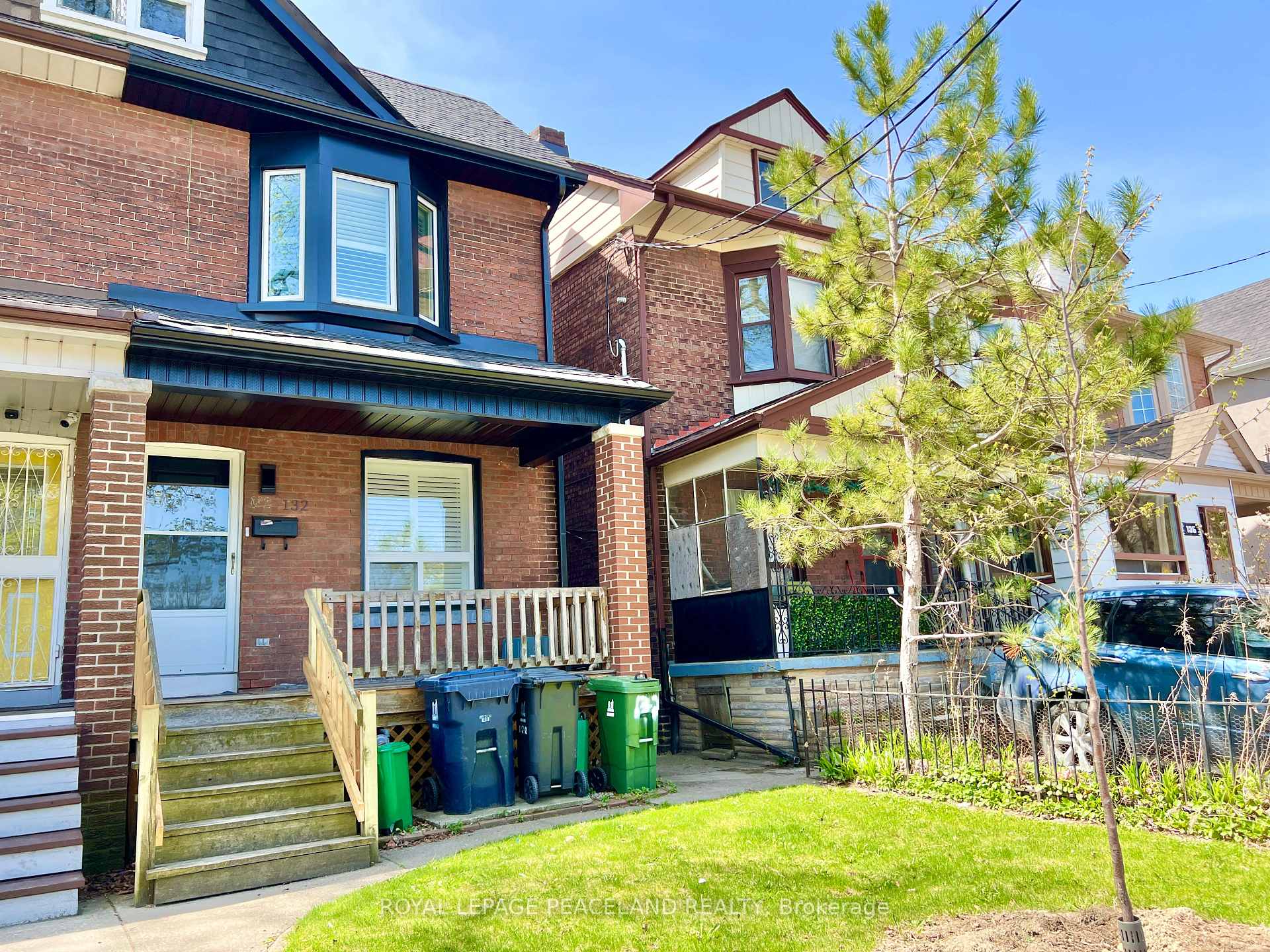 Photo 13 of 132 Hiawatha Road, Toronto, Greenwood-Coxwell — HOMEH