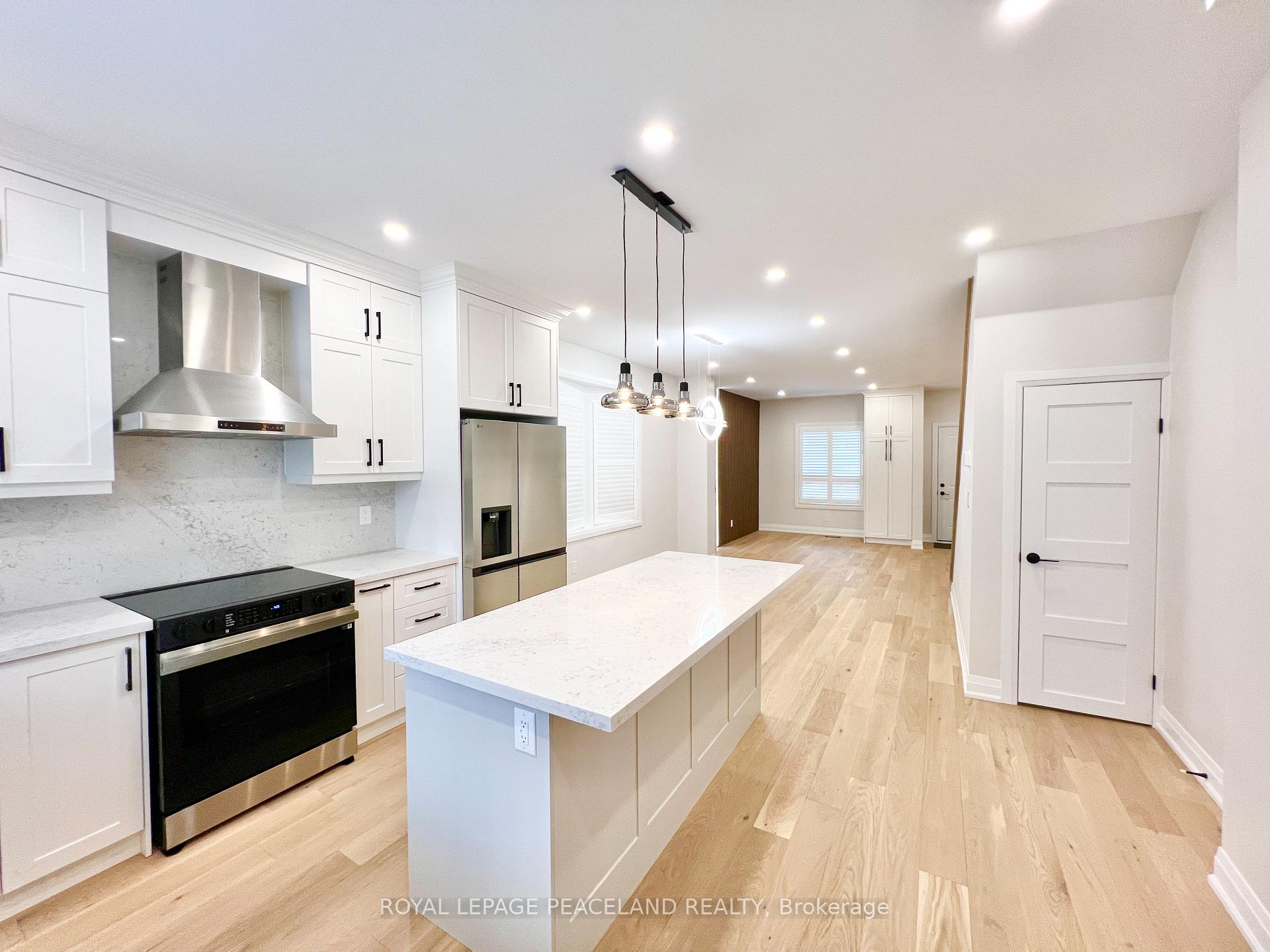 Photo 14 of 132 Hiawatha Road, Toronto, Greenwood-Coxwell — HOMEH