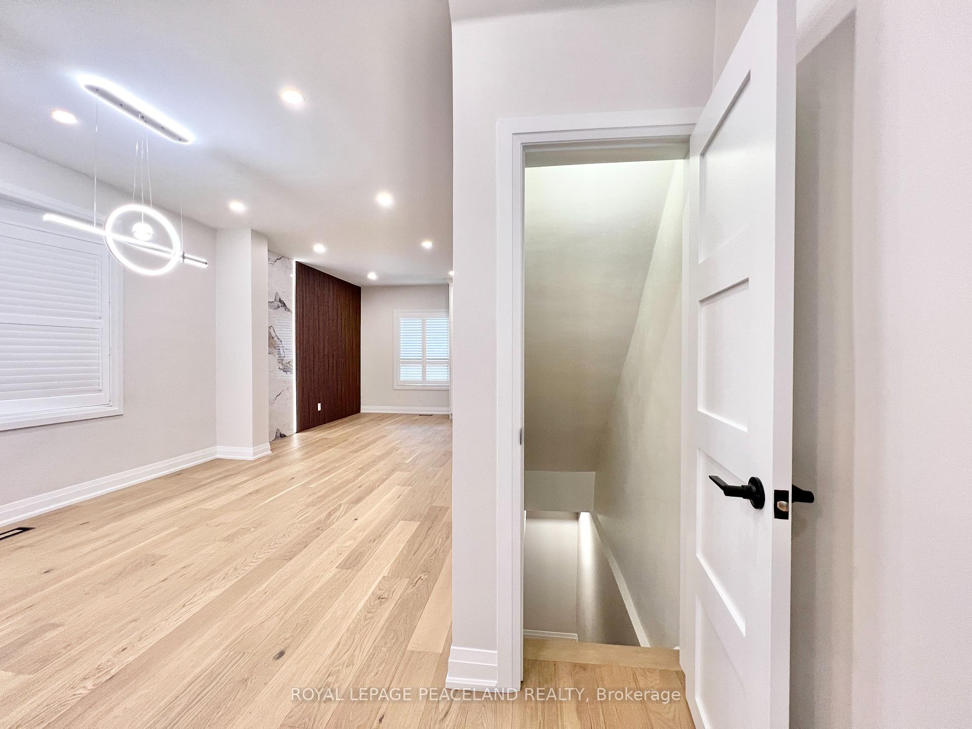 Photo 22 of 132 Hiawatha Road, Toronto, Greenwood-Coxwell — HOMEH