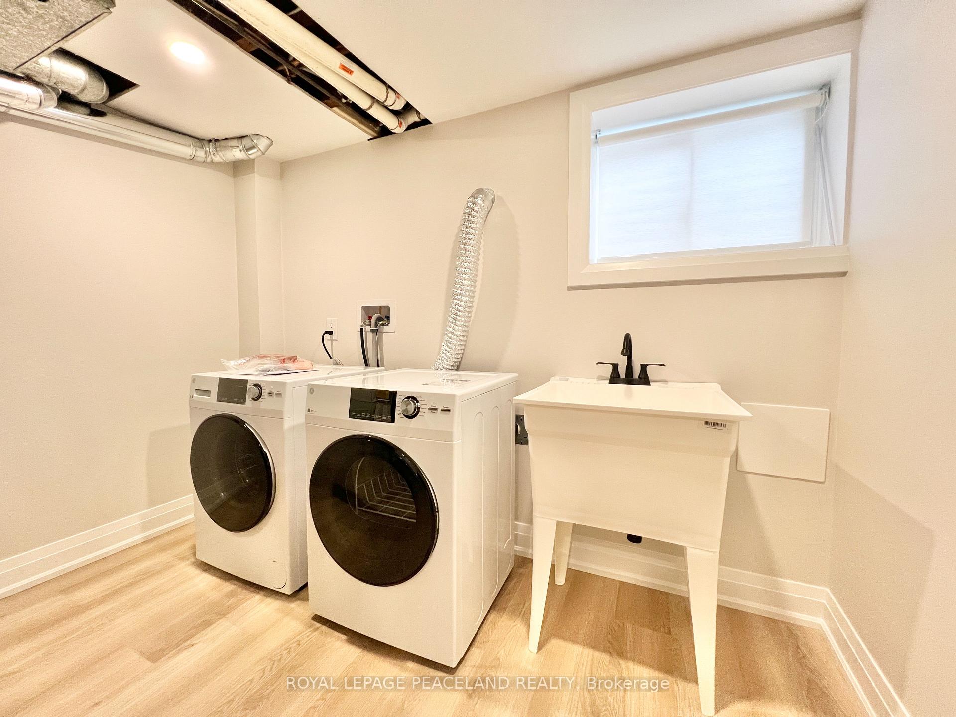 Photo 5 of 132 Hiawatha Road, Toronto, Greenwood-Coxwell — HOMEH