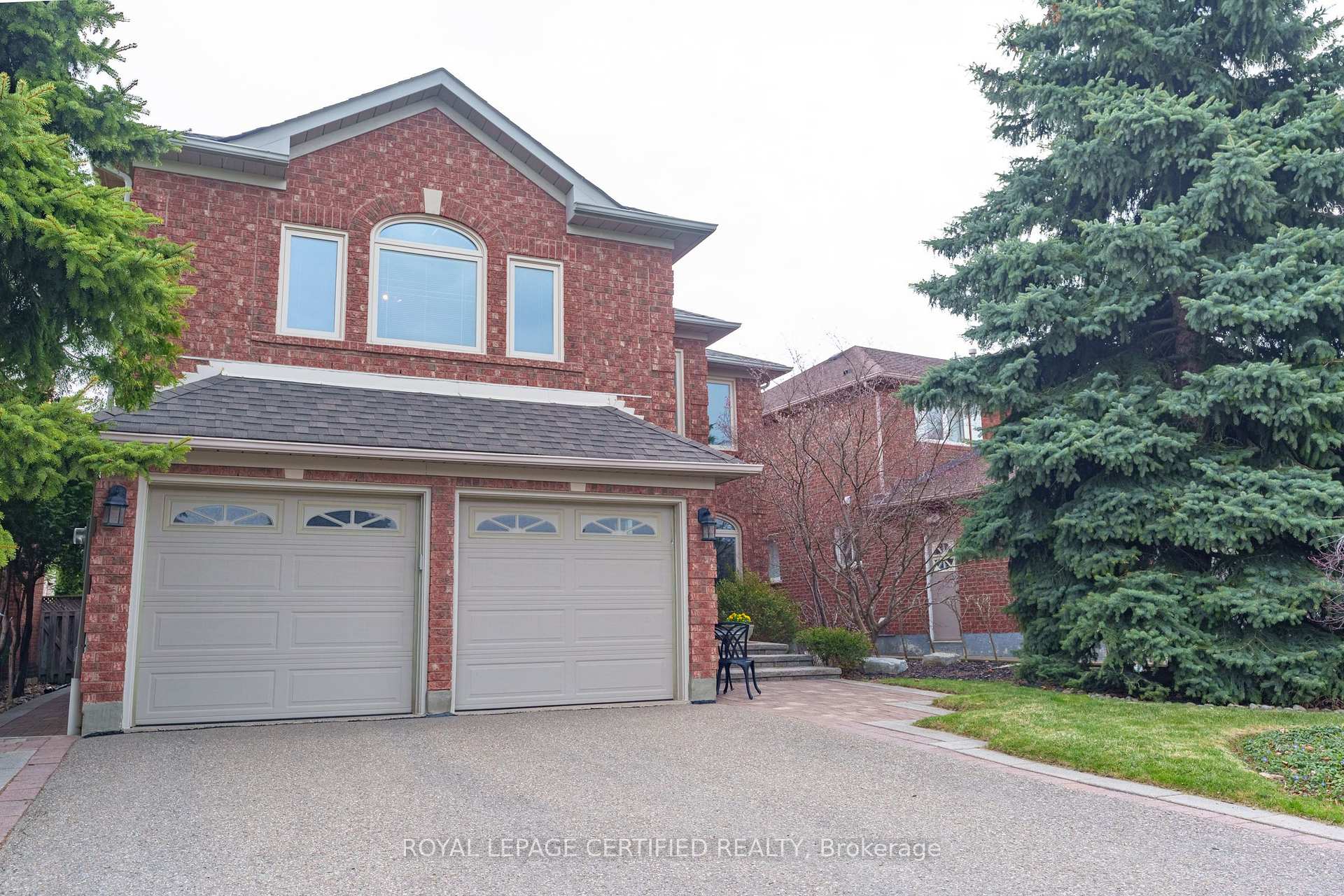 Photo 11 of 19 Eagleridge Drive, Brampton, Sandringham-Wellington — HOMEH