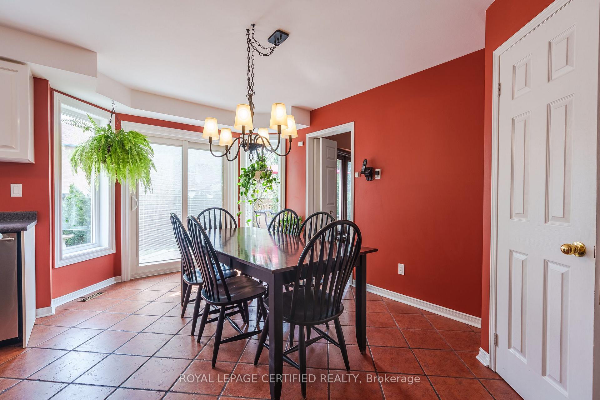 Photo 20 of 19 Eagleridge Drive, Brampton, Sandringham-Wellington — HOMEH