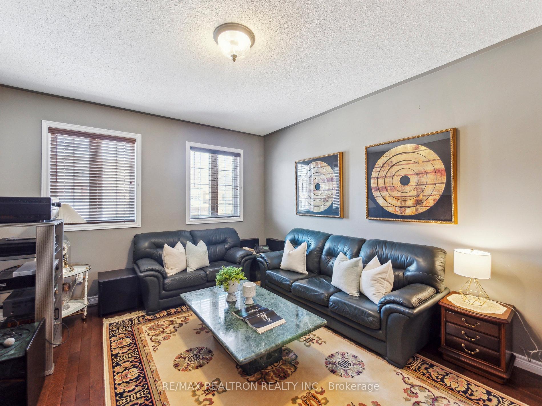 Photo 19 of 179 Bathurst Glen Drive, Vaughan, Patterson — HOMEH