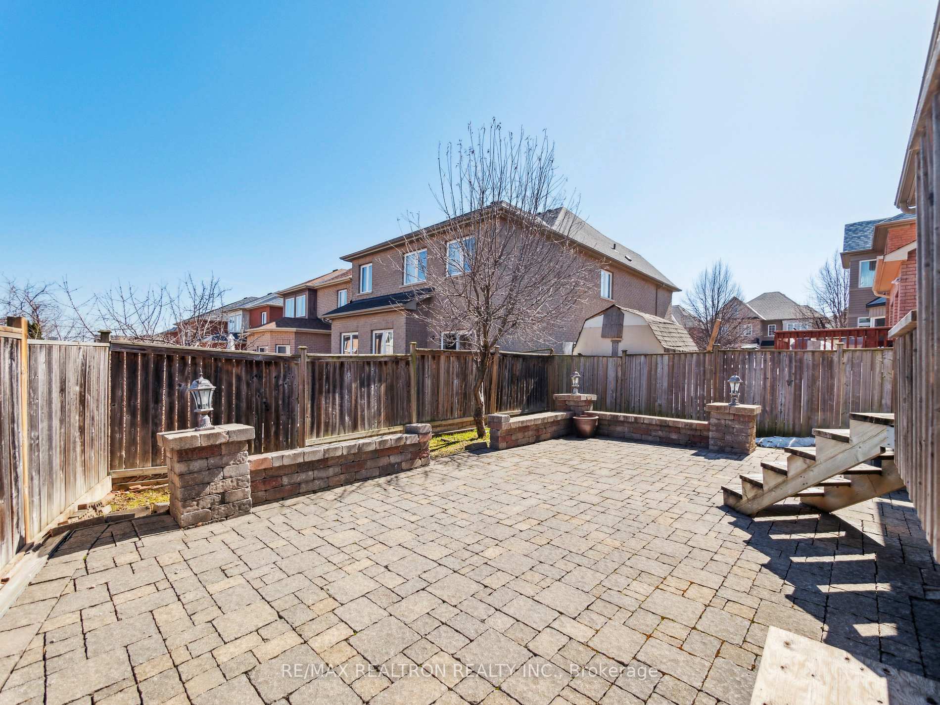 Photo 35 of 179 Bathurst Glen Drive, Vaughan, Patterson — HOMEH