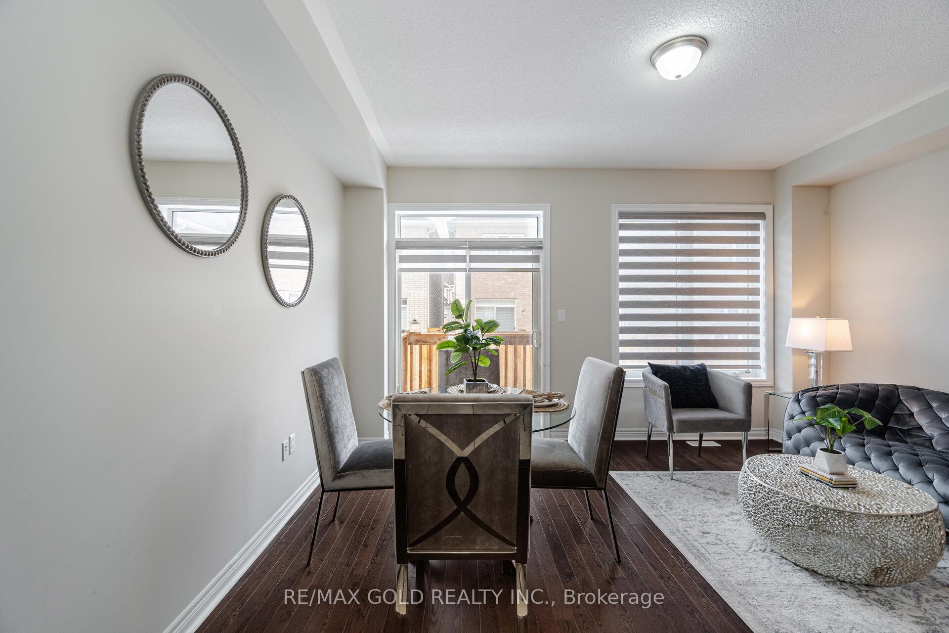 Photo 7 of 111 Finegan Circle N, Brampton, Northwest Brampton — HOMEH