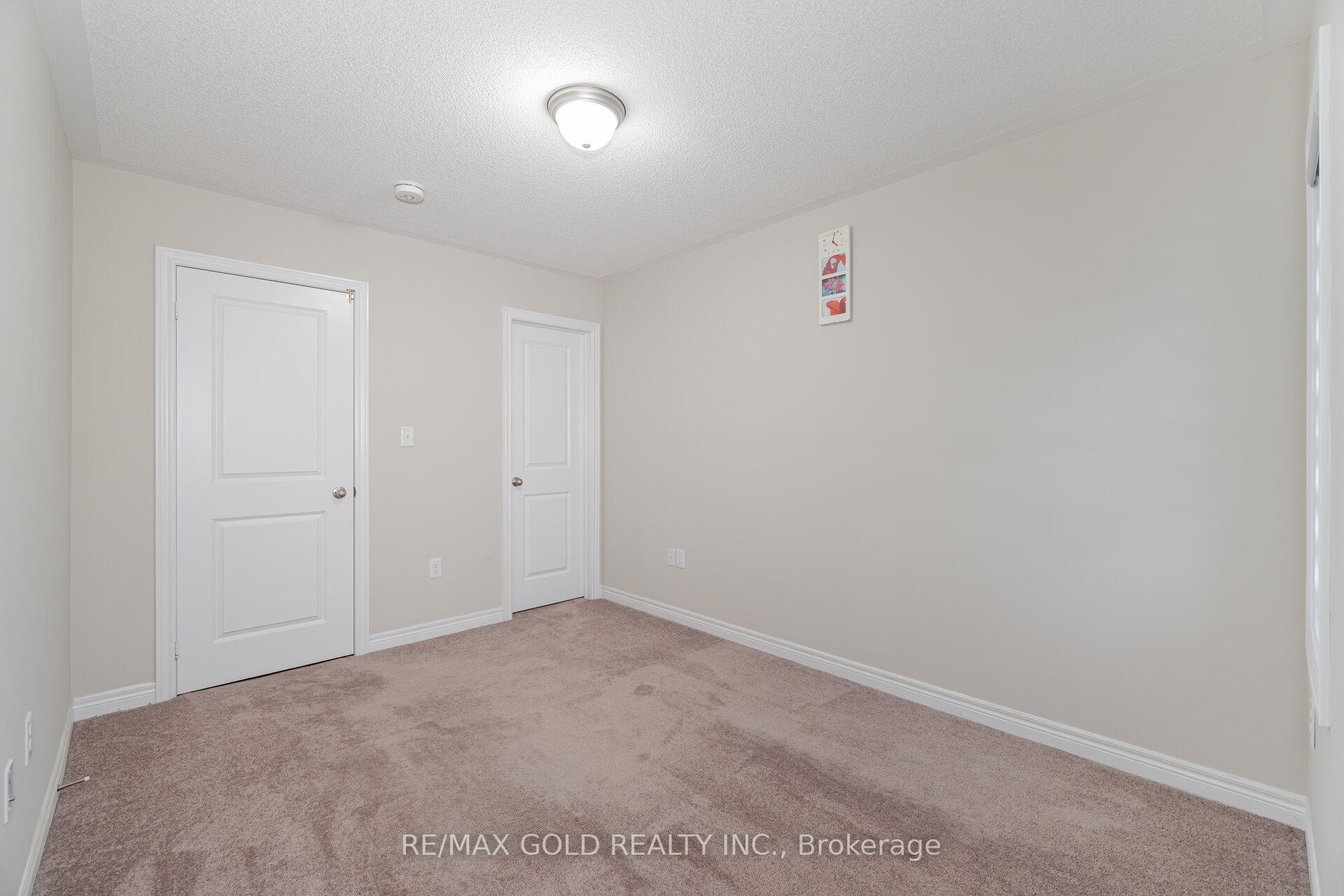 Photo 25 of 111 Finegan Circle N, Brampton, Northwest Brampton — HOMEH