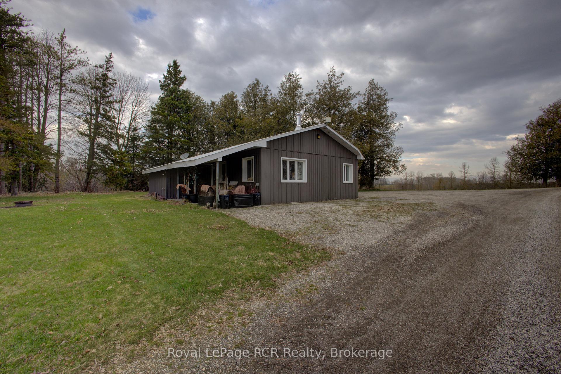 Photo 15 of 9208 Wellington Rd 14, Wellington North, Rural Wellington North — HOMEH
