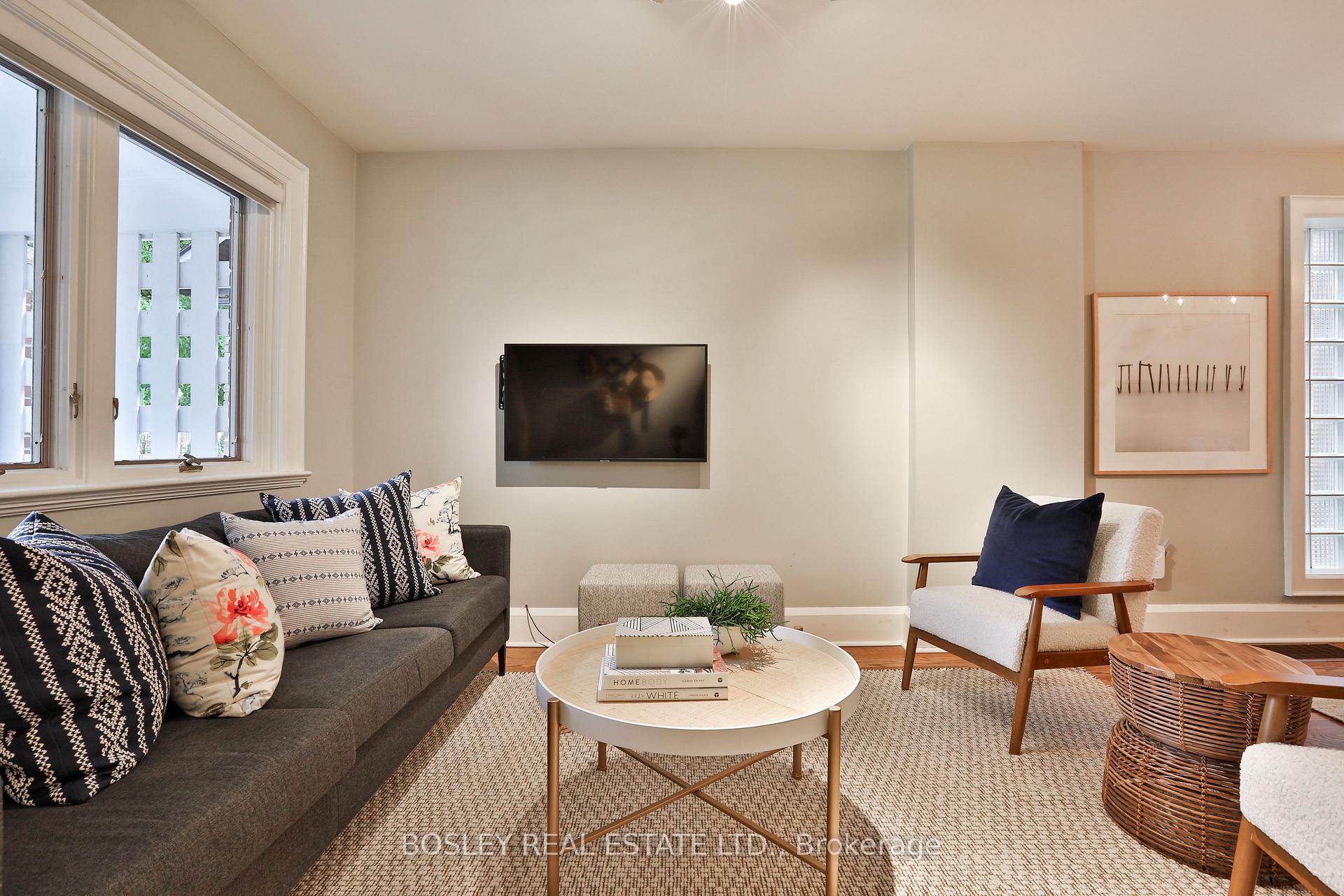 Photo 12 of 19 McCord Road, Toronto, Mount Pleasant East — HOMEH