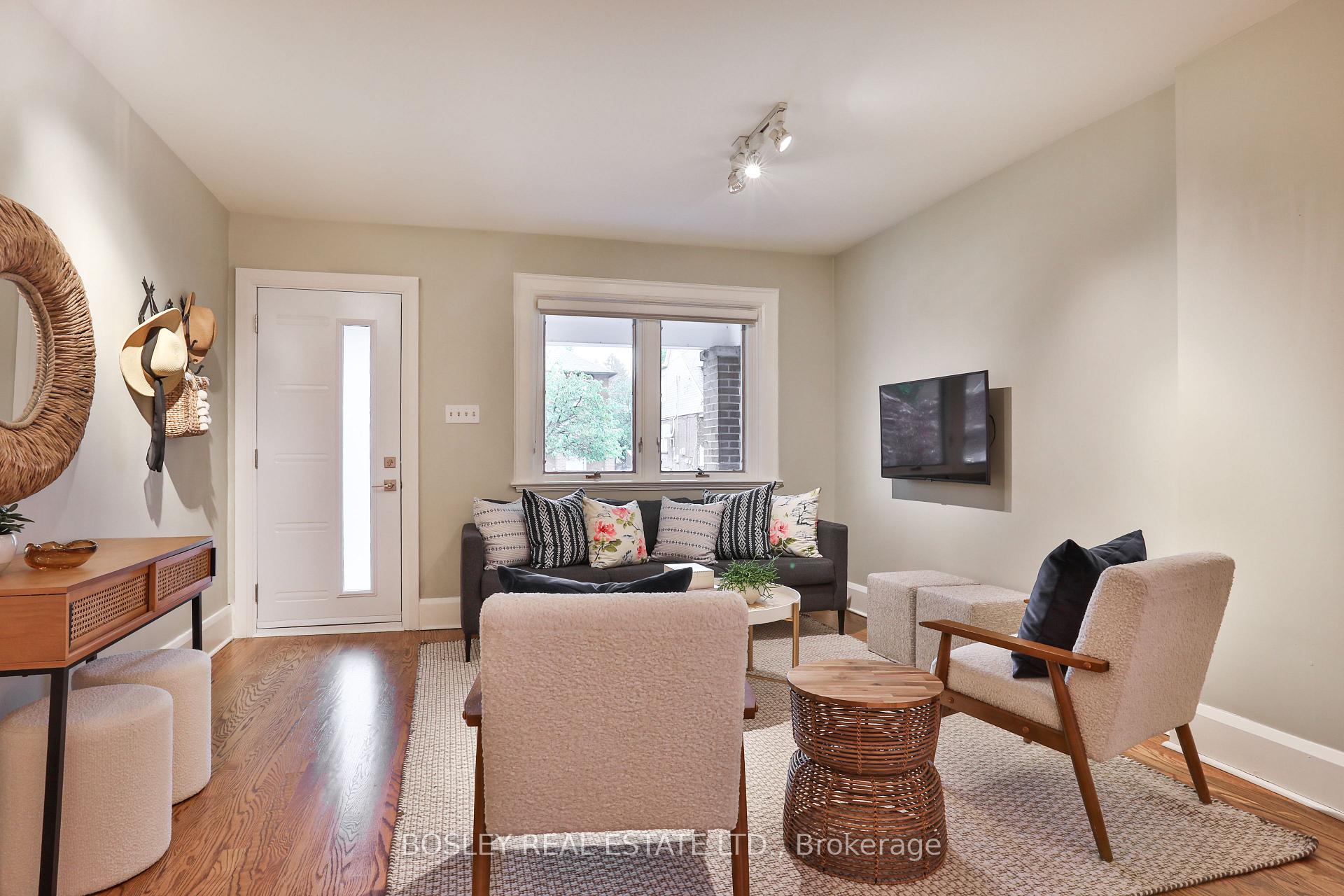 Photo 8 of 19 McCord Road, Toronto, Mount Pleasant East — HOMEH