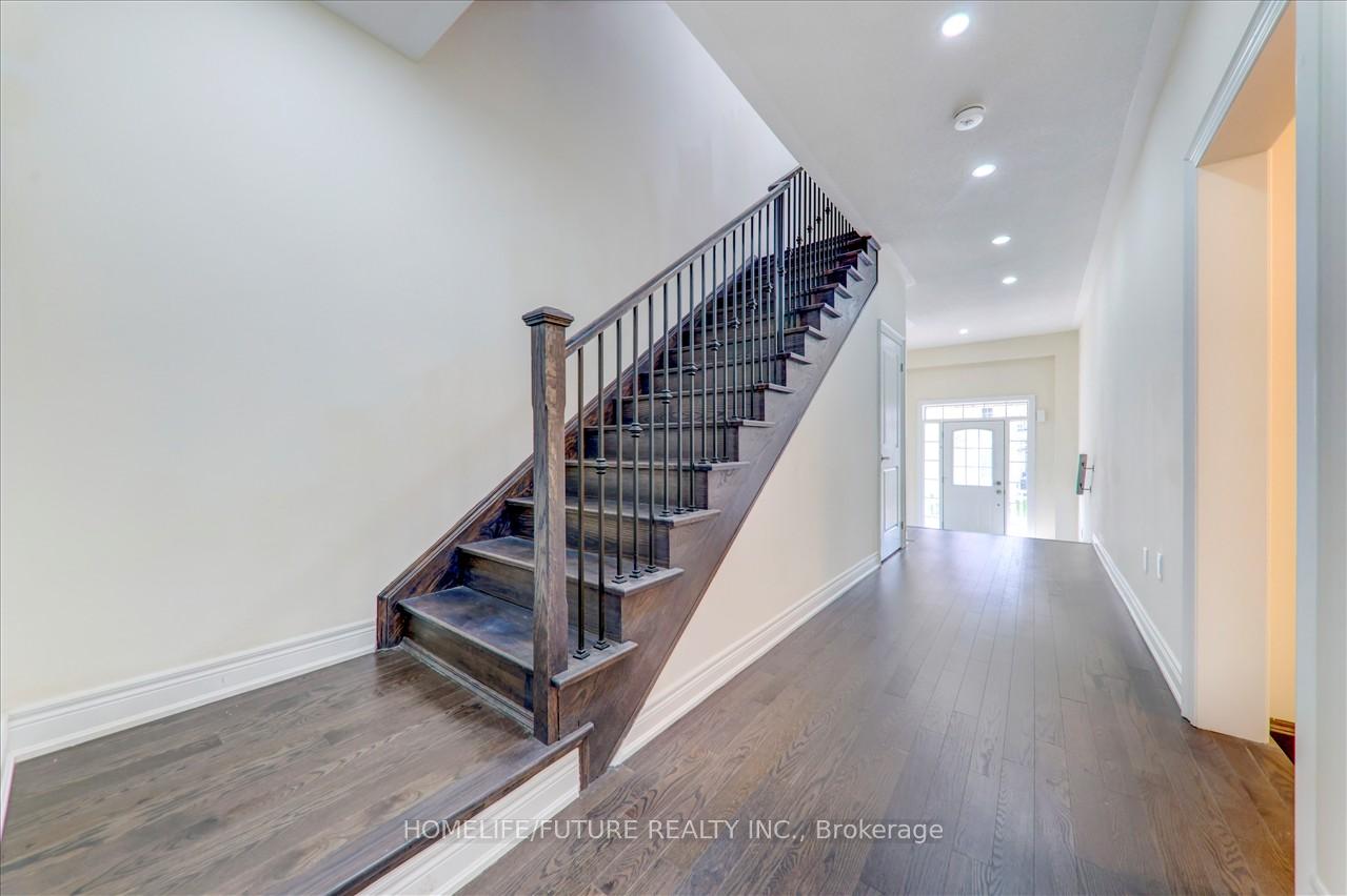 Photo 6 of 29 Thomas Hope Lane, Markham, Cedarwood — HOMEH