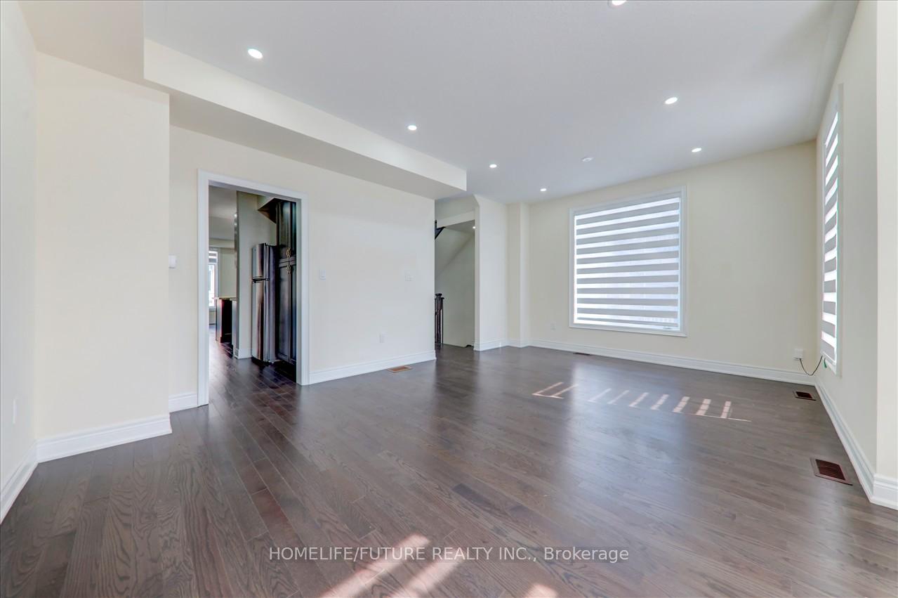 Photo 14 of 29 Thomas Hope Lane, Markham, Cedarwood — HOMEH