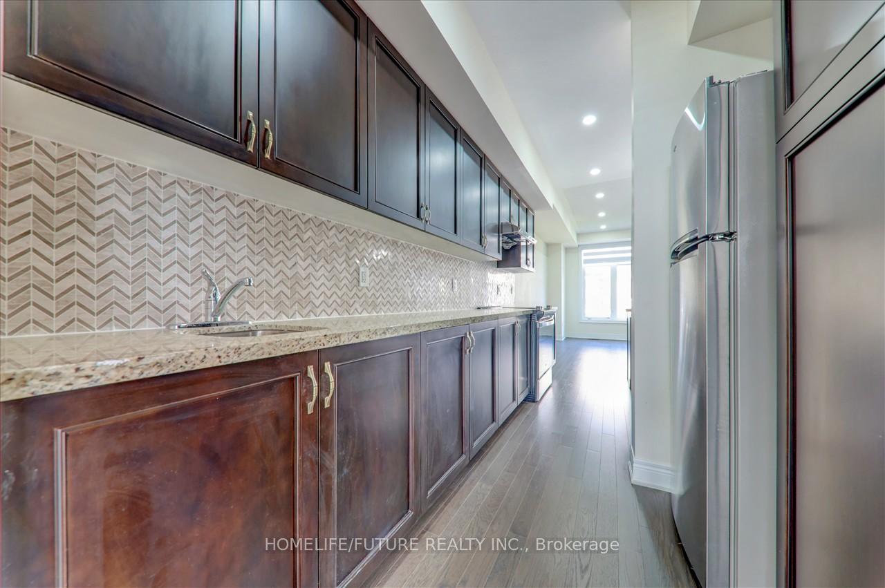 Photo 13 of 29 Thomas Hope Lane, Markham, Cedarwood — HOMEH