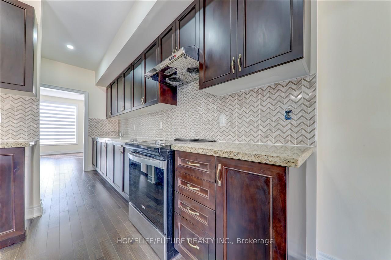 Photo 12 of 29 Thomas Hope Lane, Markham, Cedarwood — HOMEH