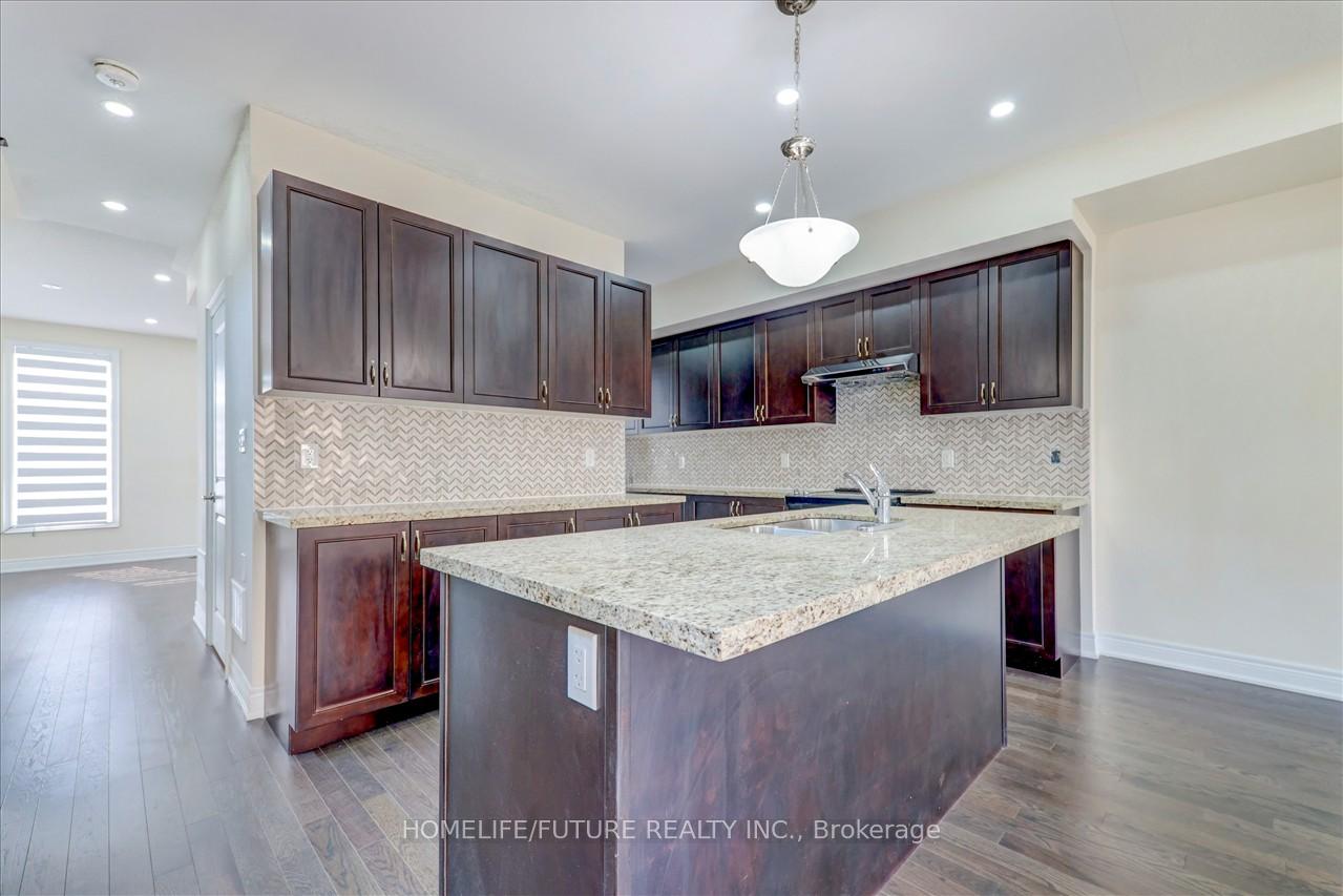 Photo 17 of 29 Thomas Hope Lane, Markham, Cedarwood — HOMEH