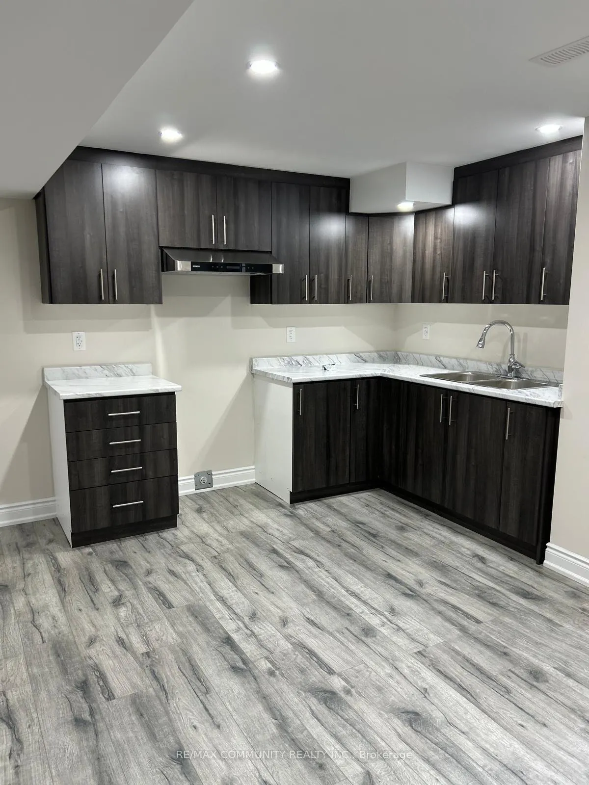 Photo 77 of 65 Summitgreen Crescent, Brampton, Sandringham-Wellington — HOMEH