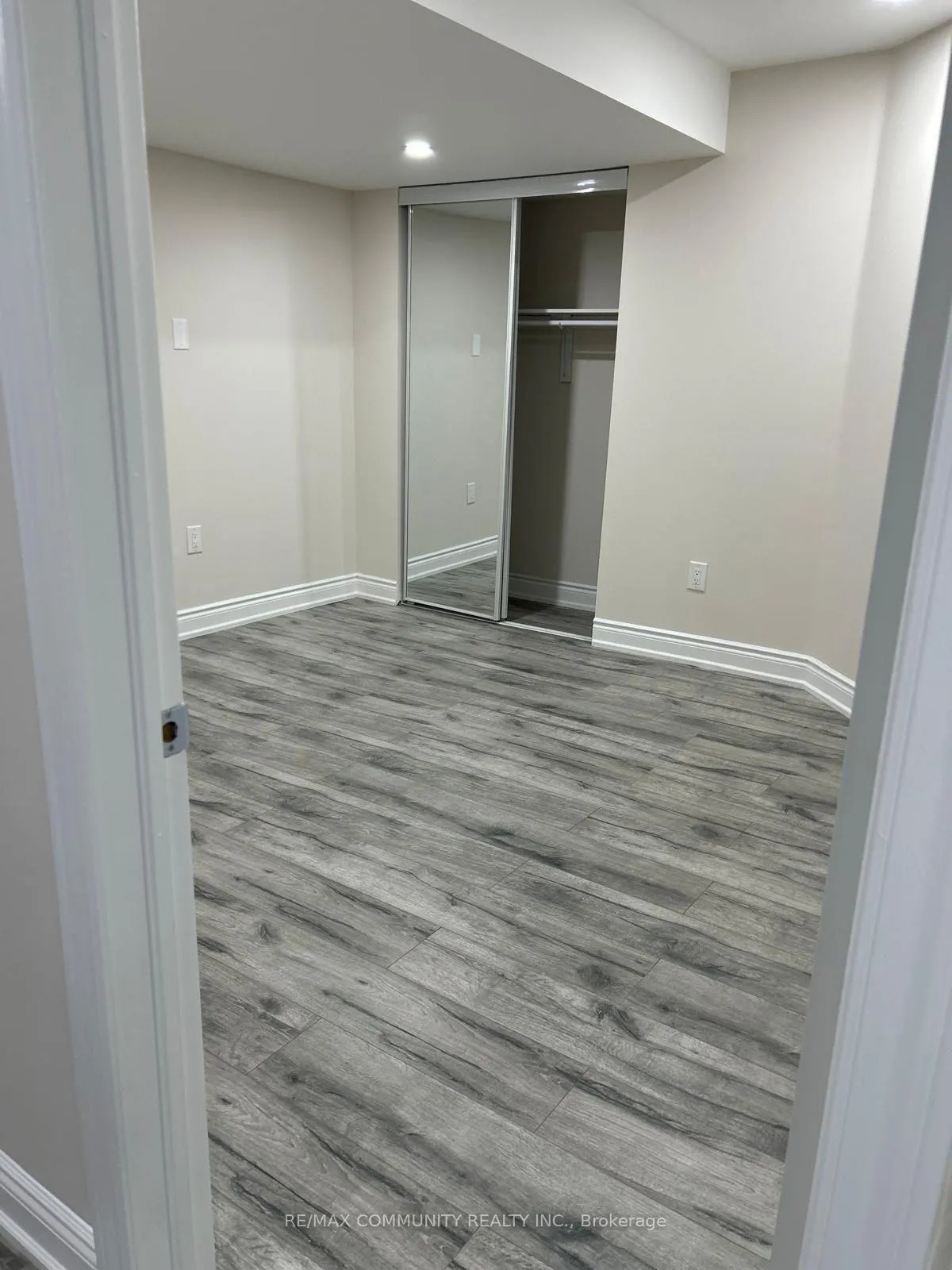 Photo 70 of 65 Summitgreen Crescent, Brampton, Sandringham-Wellington — HOMEH