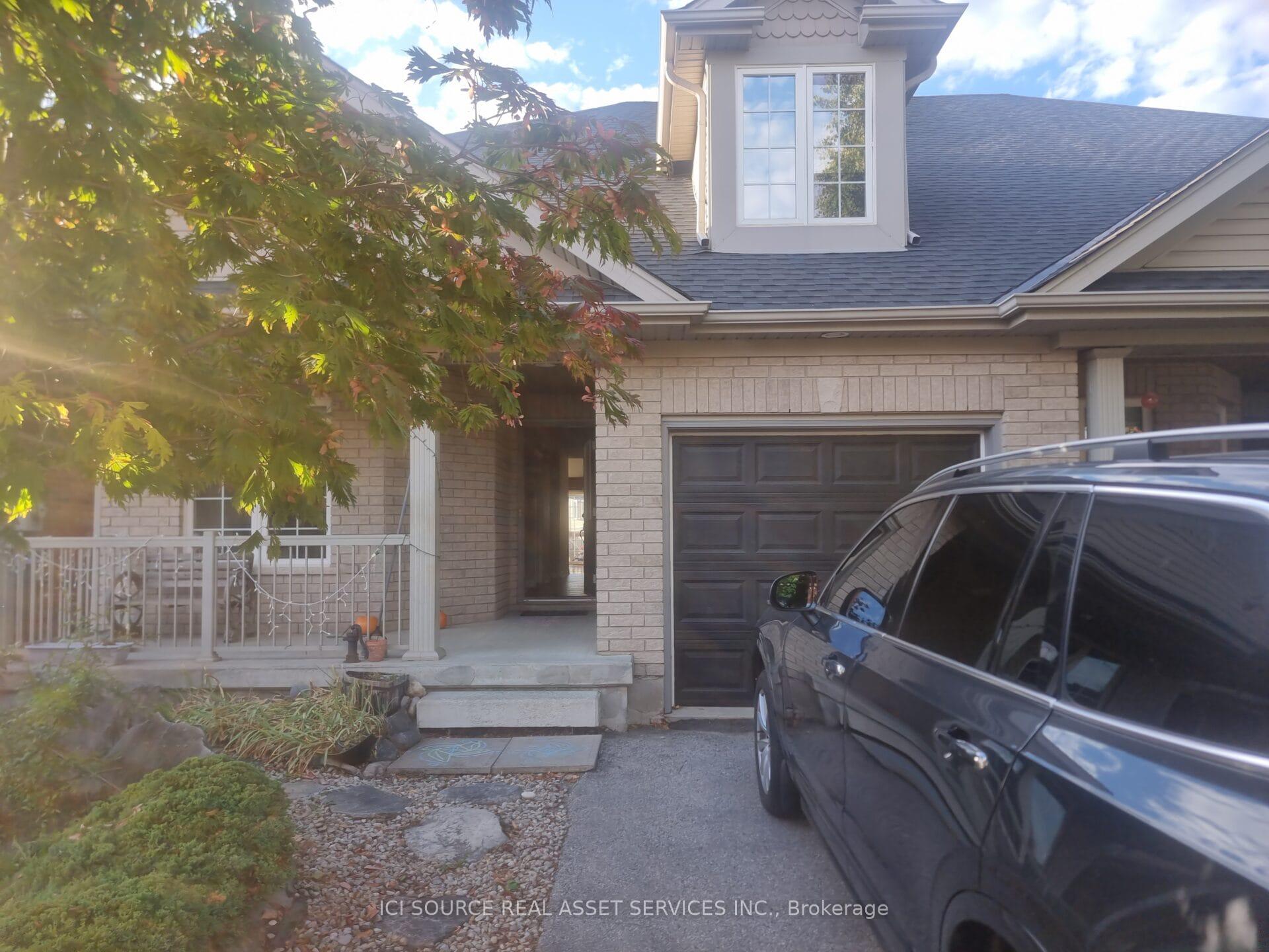 Photo 2 of 136 McArthur Crescent, Guelph, Pineridge/Westminster Woods — HOMEH