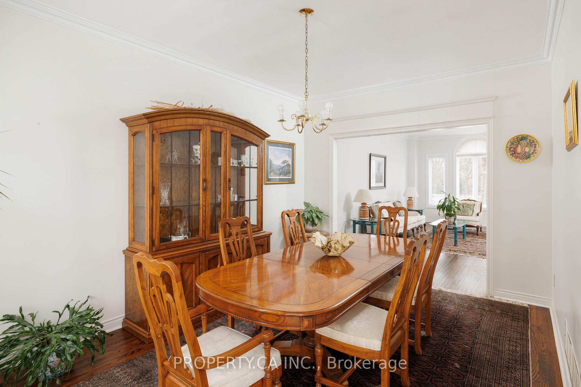Photo 6 of 478 Beverley Glen Boulevard, Vaughan, Beverley Glen — HOMEH