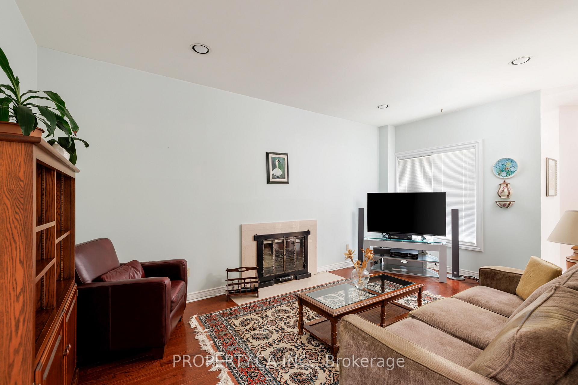 Photo 18 of 478 Beverley Glen Boulevard, Vaughan, Beverley Glen — HOMEH