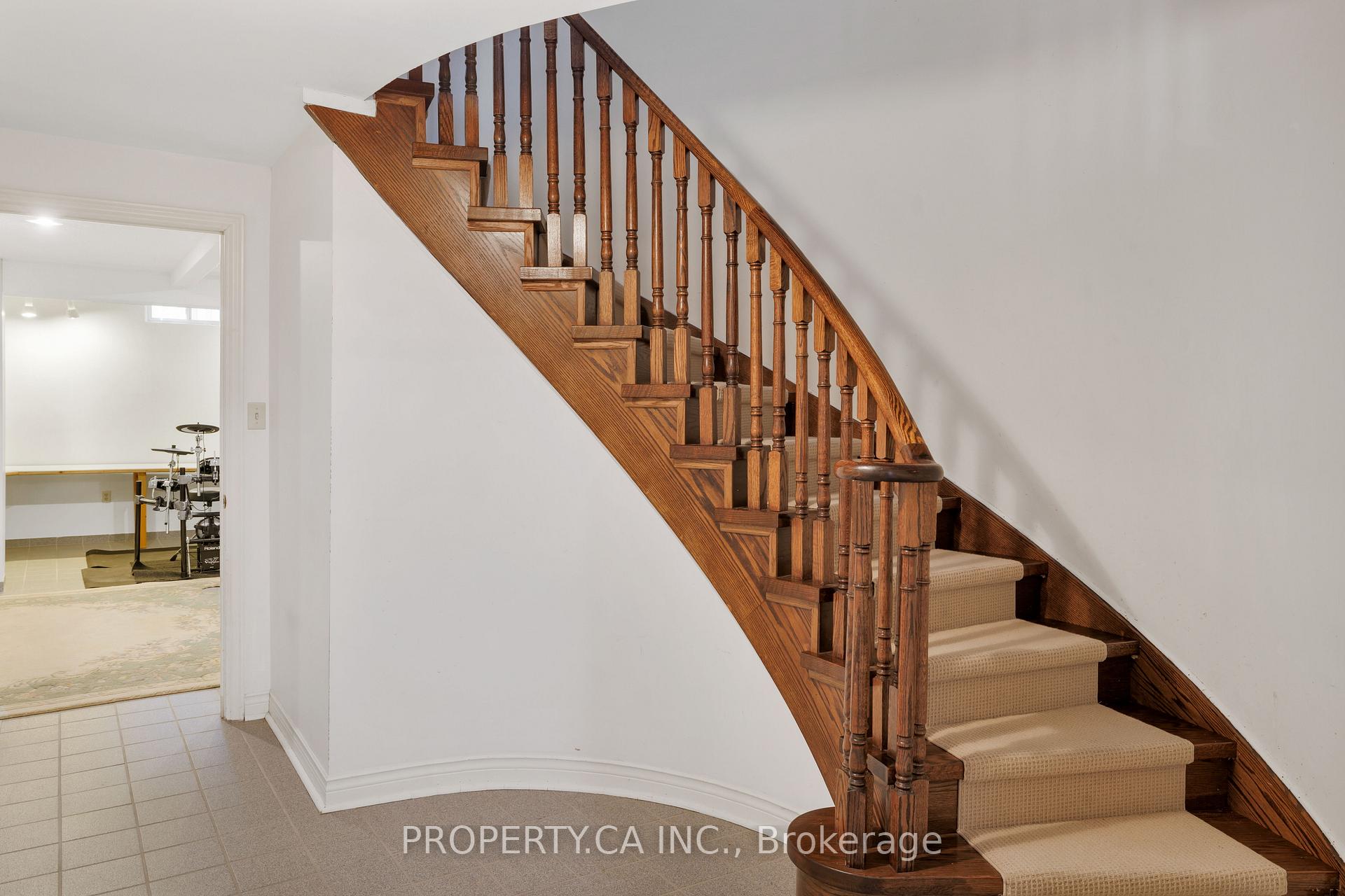 Photo 31 of 478 Beverley Glen Boulevard, Vaughan, Beverley Glen — HOMEH