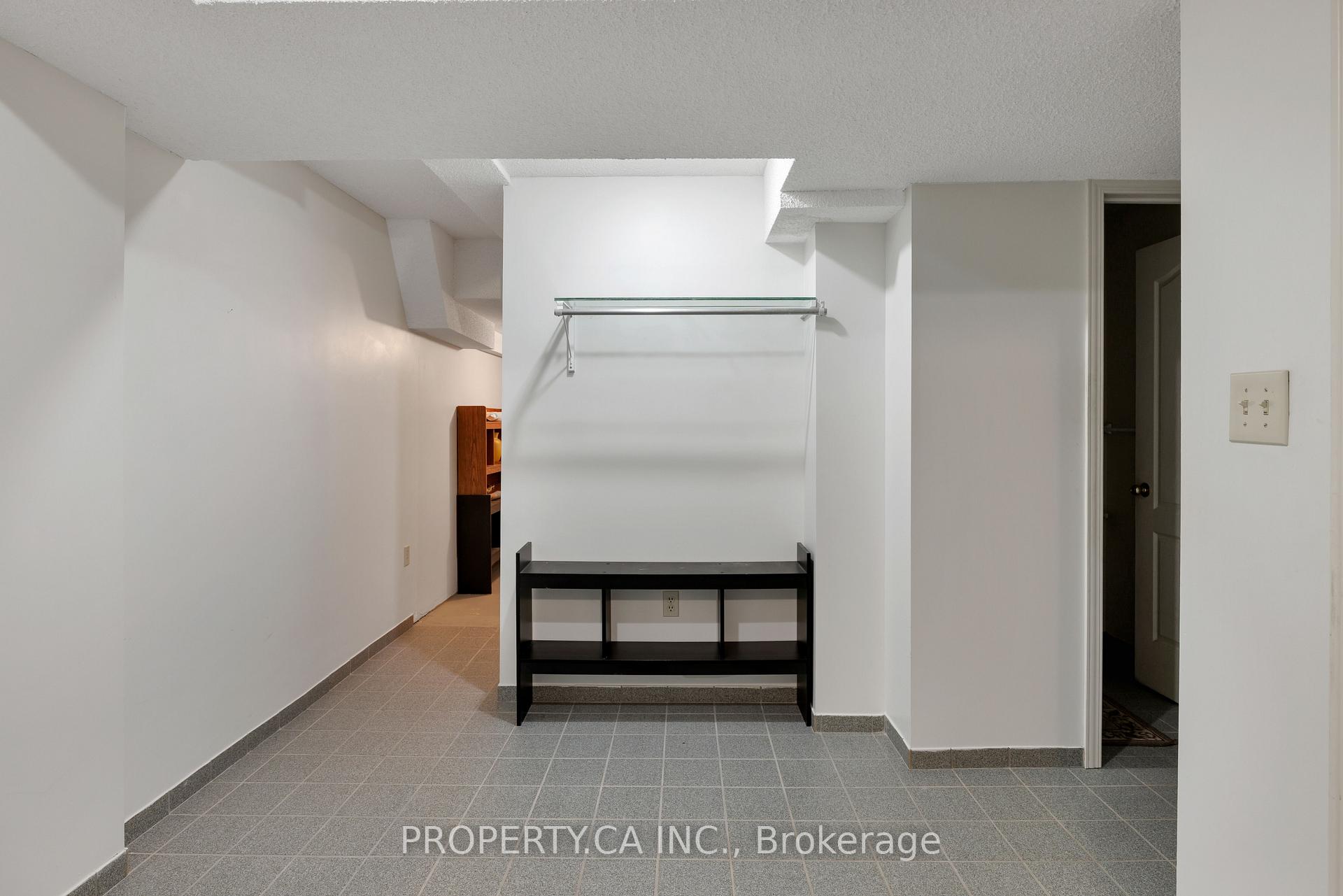 Photo 33 of 478 Beverley Glen Boulevard, Vaughan, Beverley Glen — HOMEH