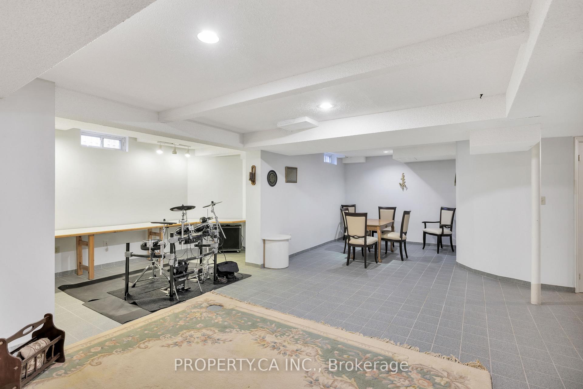 Photo 36 of 478 Beverley Glen Boulevard, Vaughan, Beverley Glen — HOMEH
