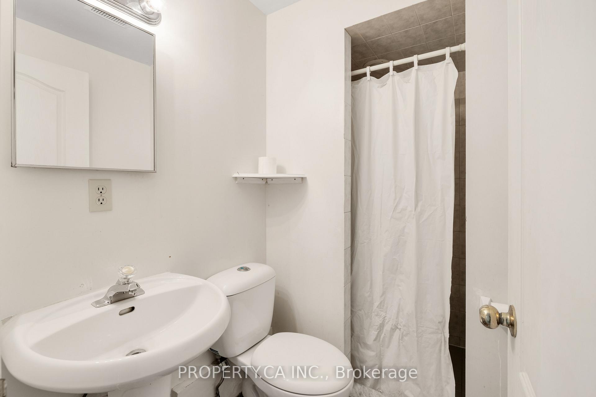Photo 37 of 478 Beverley Glen Boulevard, Vaughan, Beverley Glen — HOMEH