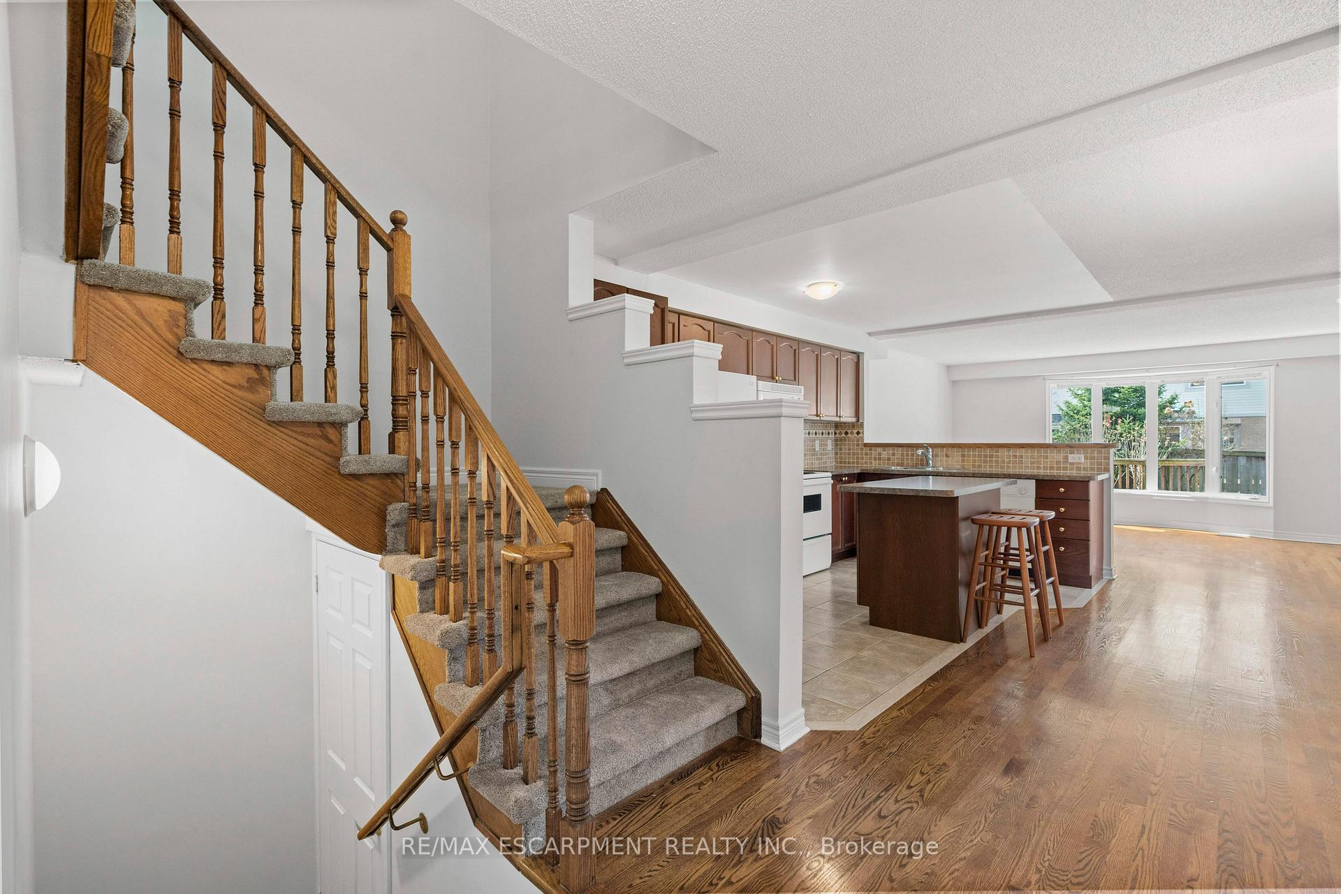 Photo 3 of 8 Traymore Street, Brampton, Fletcher's Meadow — HOMEH