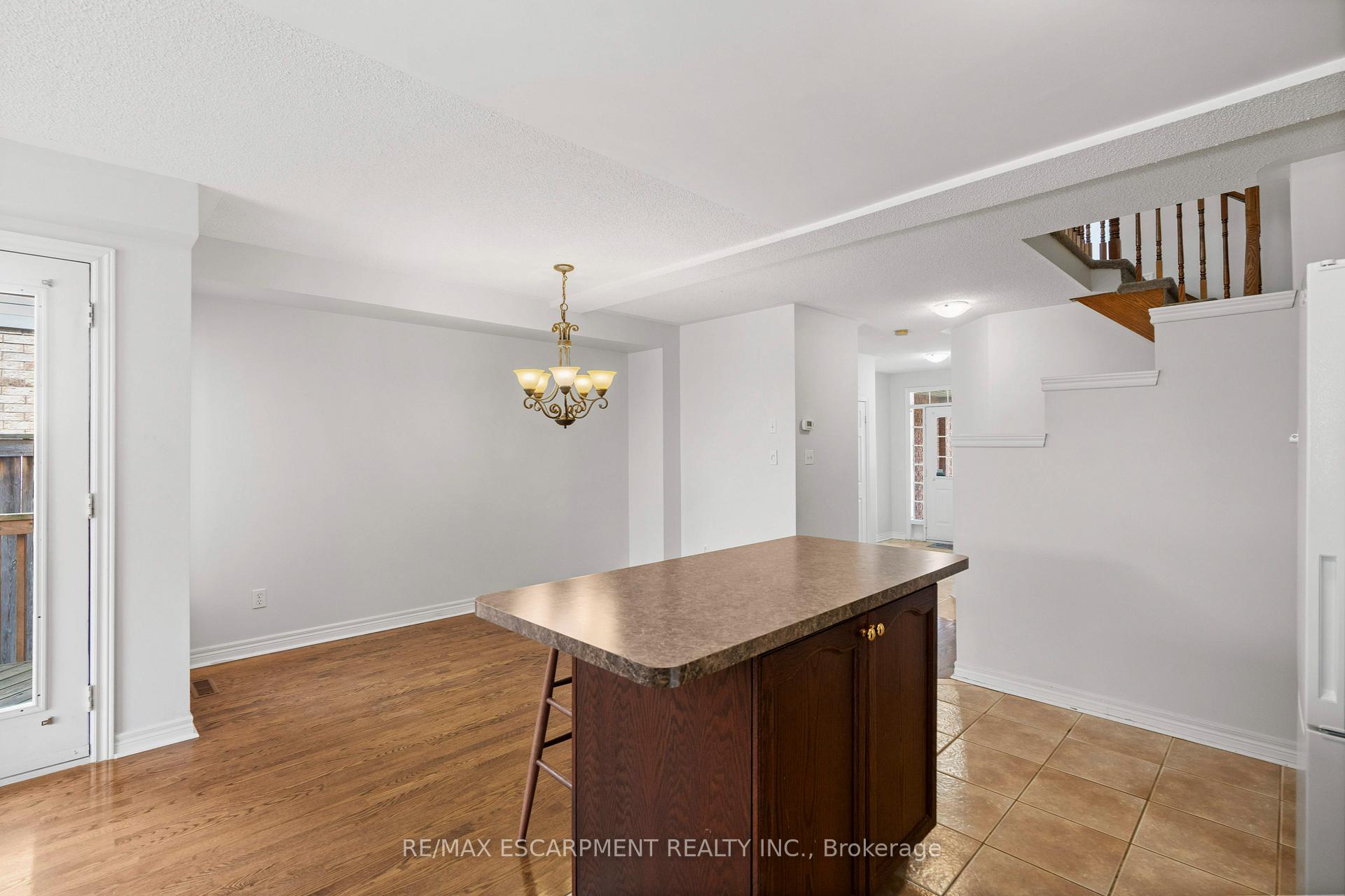 Photo 9 of 8 Traymore Street, Brampton, Fletcher's Meadow — HOMEH