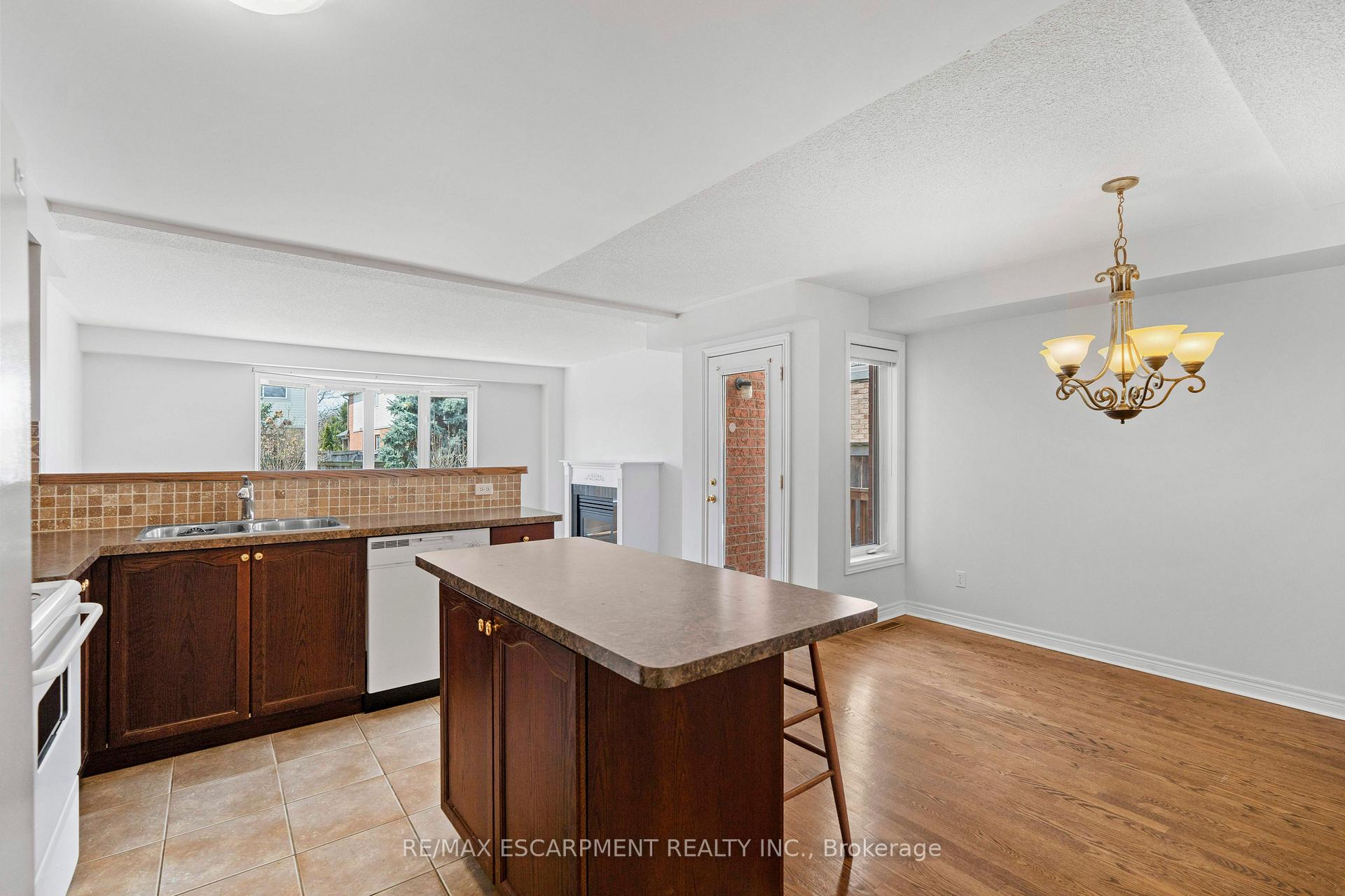 Photo 5 of 8 Traymore Street, Brampton, Fletcher's Meadow — HOMEH