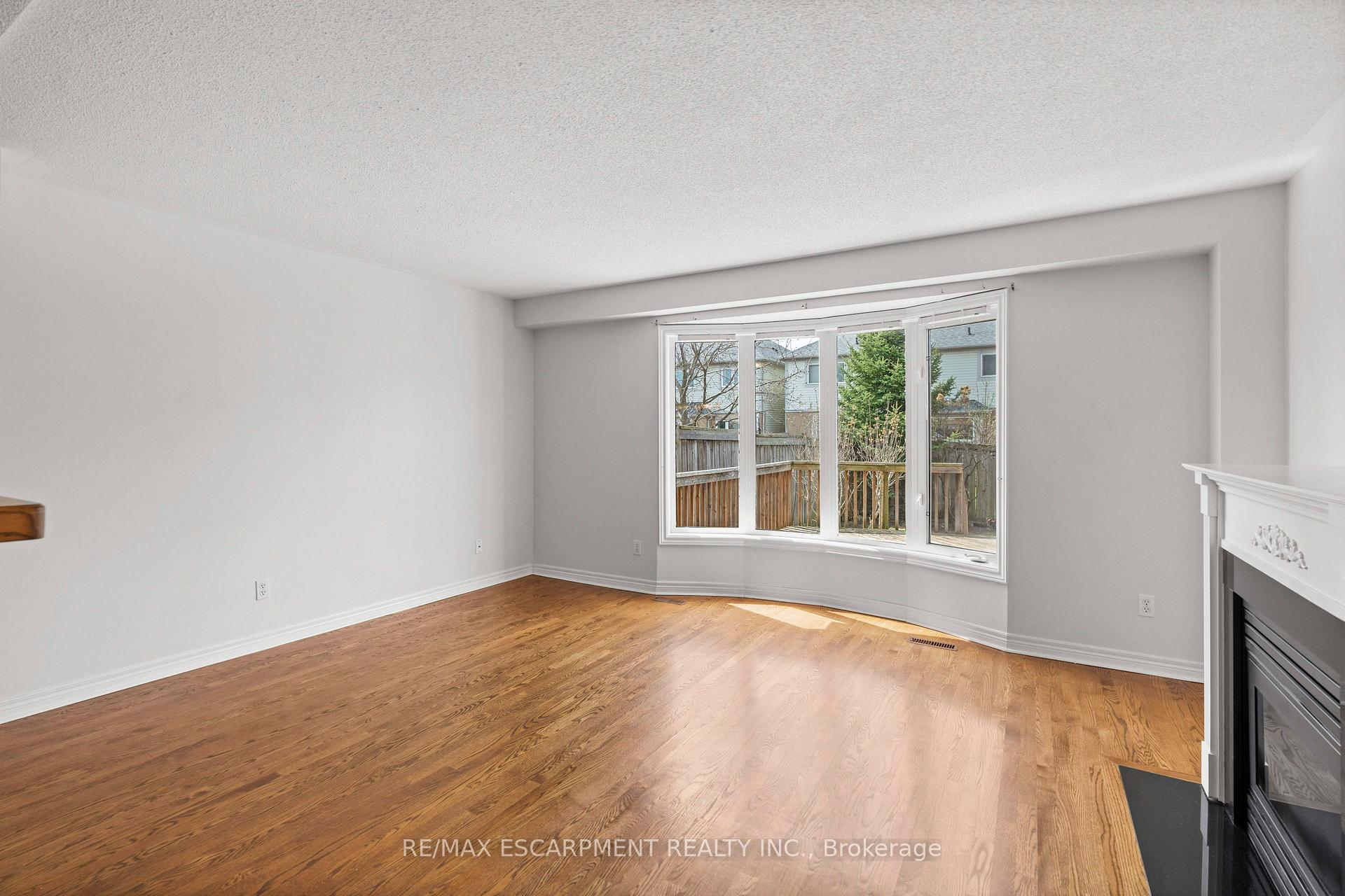 Photo 35 of 8 Traymore Street, Brampton, Fletcher's Meadow — HOMEH