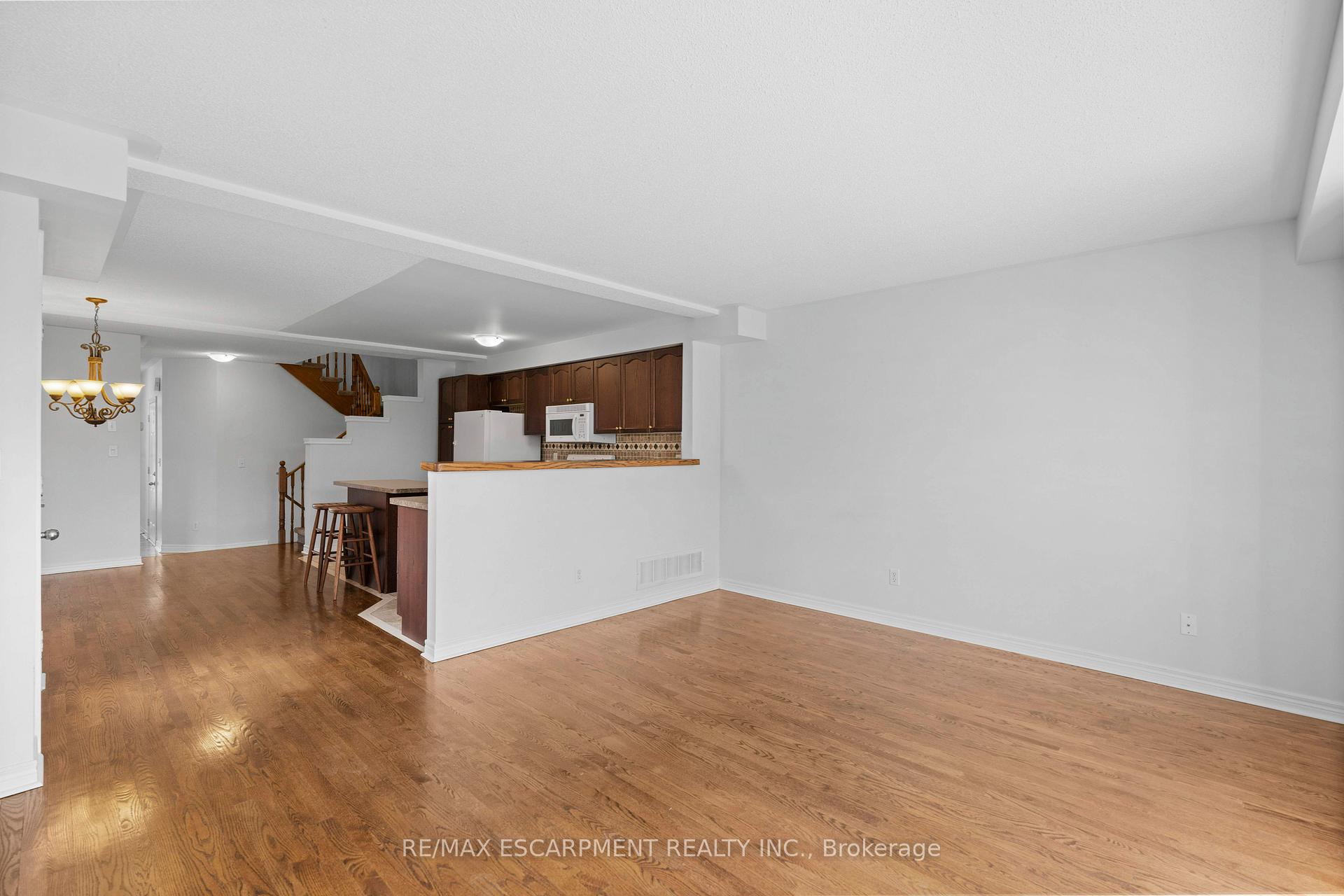Photo 24 of 8 Traymore Street, Brampton, Fletcher's Meadow — HOMEH