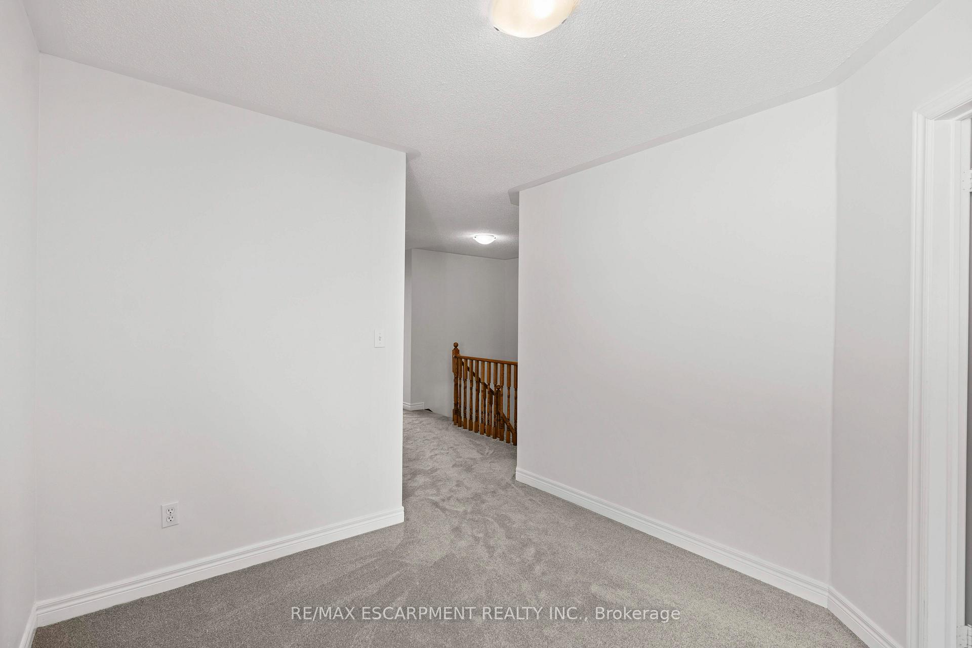 Photo 17 of 8 Traymore Street, Brampton, Fletcher's Meadow — HOMEH