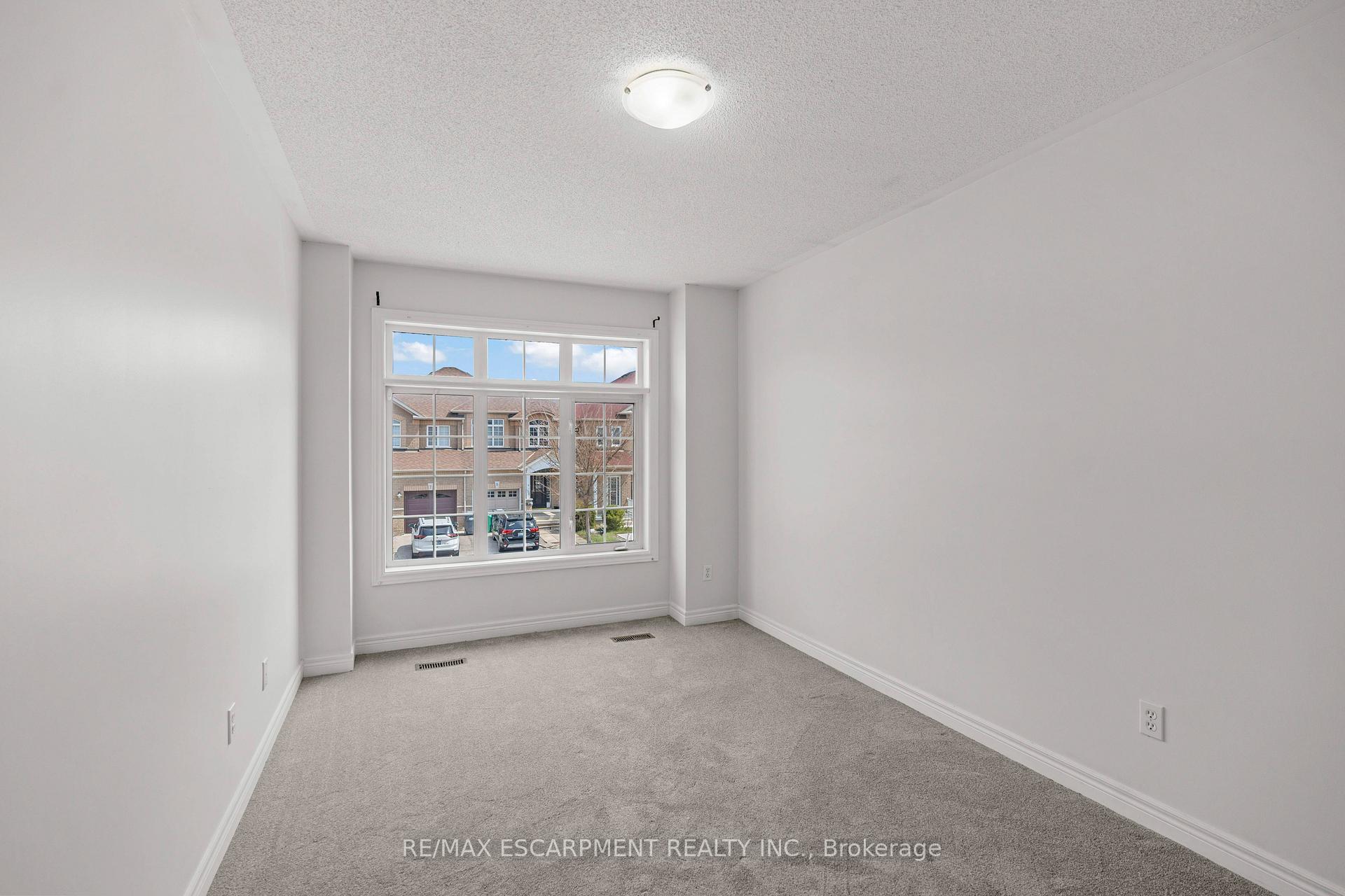 Photo 29 of 8 Traymore Street, Brampton, Fletcher's Meadow — HOMEH