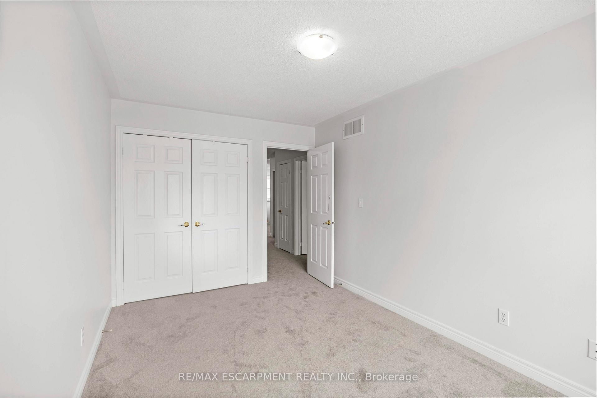 Photo 26 of 8 Traymore Street, Brampton, Fletcher's Meadow — HOMEH