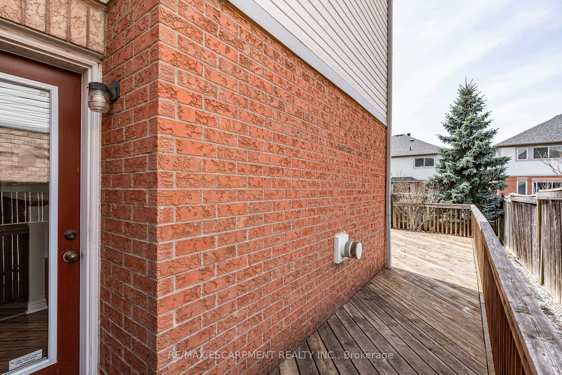 Photo 37 of 8 Traymore Street, Brampton, Fletcher's Meadow — HOMEH
